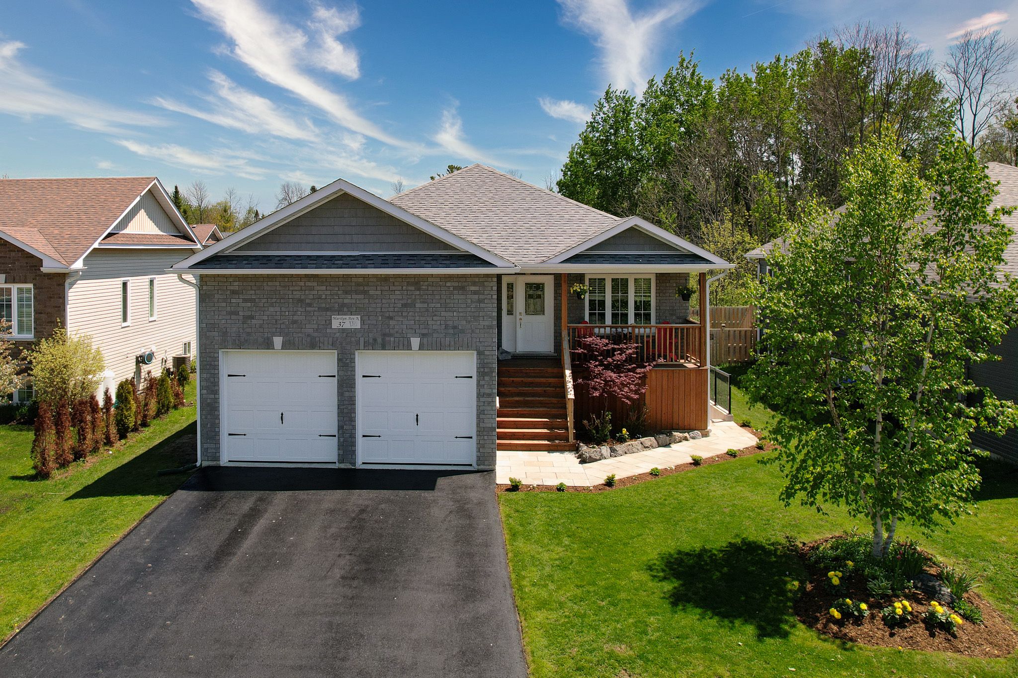 37 Marilyn Avenue N, Wasaga Beach, On L9z 2y5