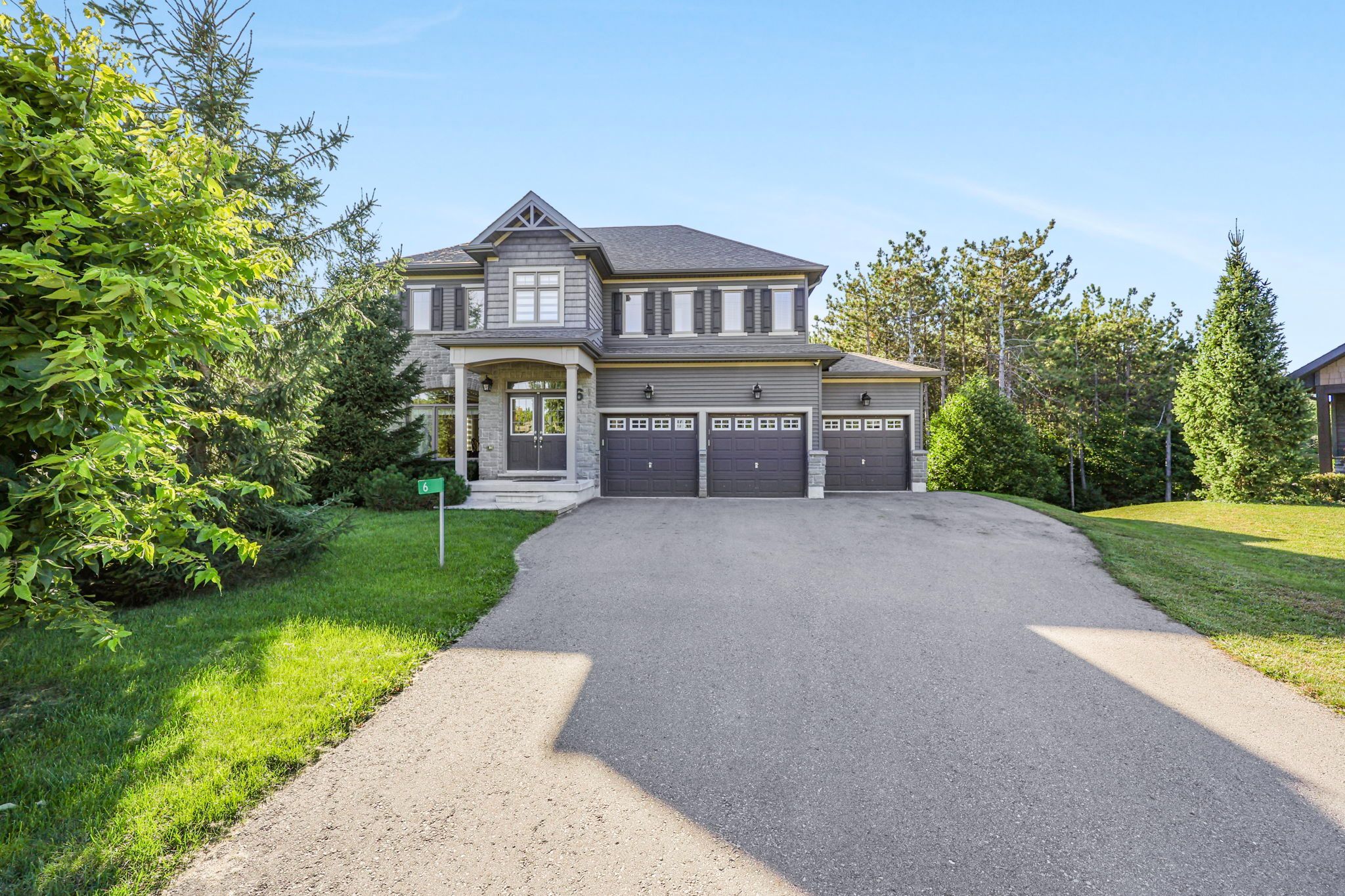 6 Boville Court, Oro-Medonte, On L0l 2l0