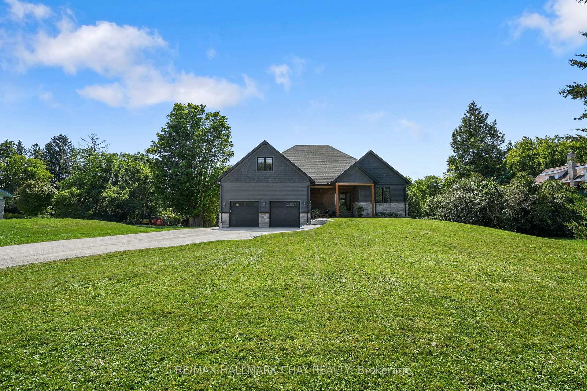 5247 County Road 9 Road, Clearview, On L0m 1n0