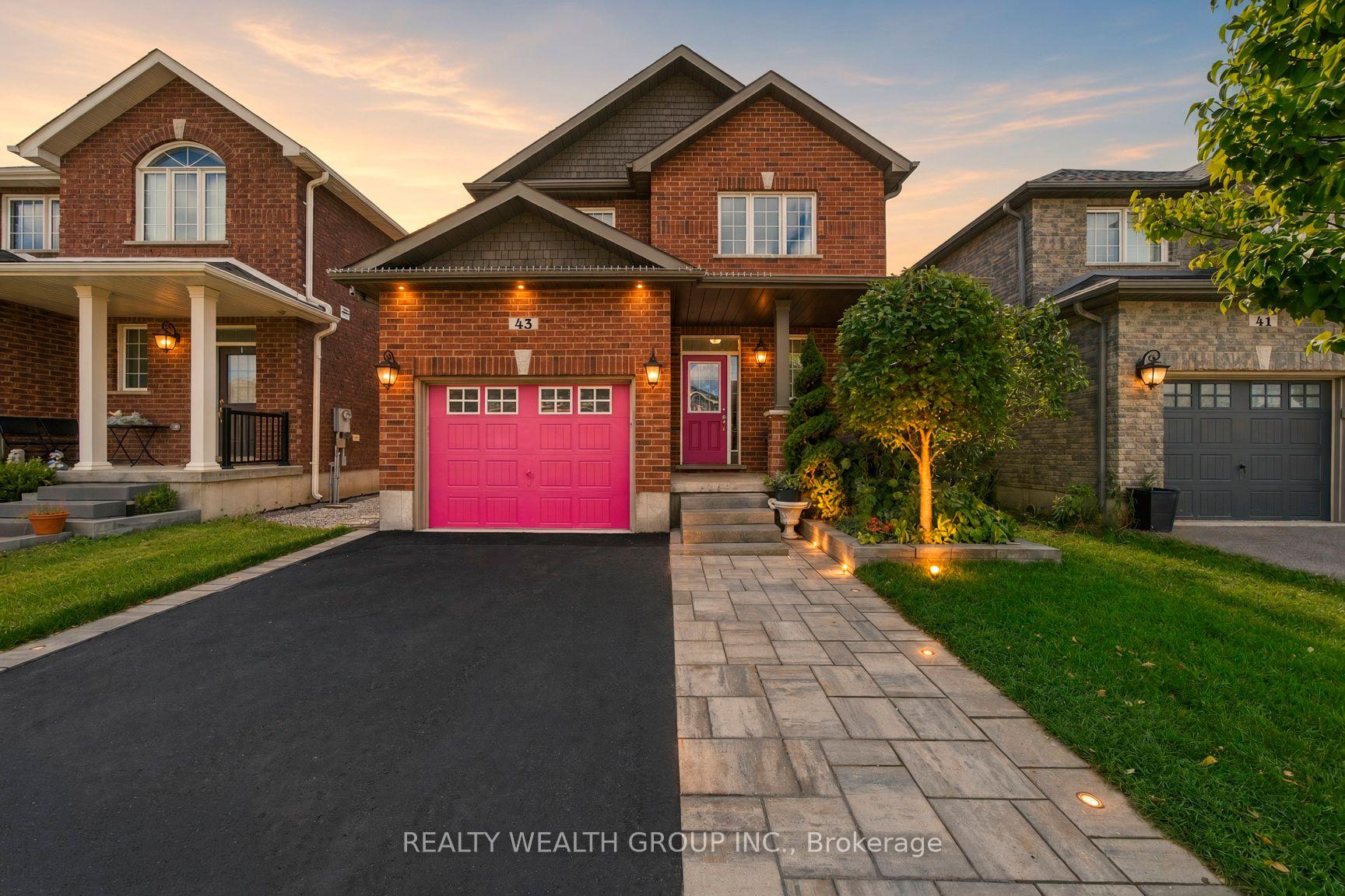 43 Booth Lane, Barrie, On L4n 0s4