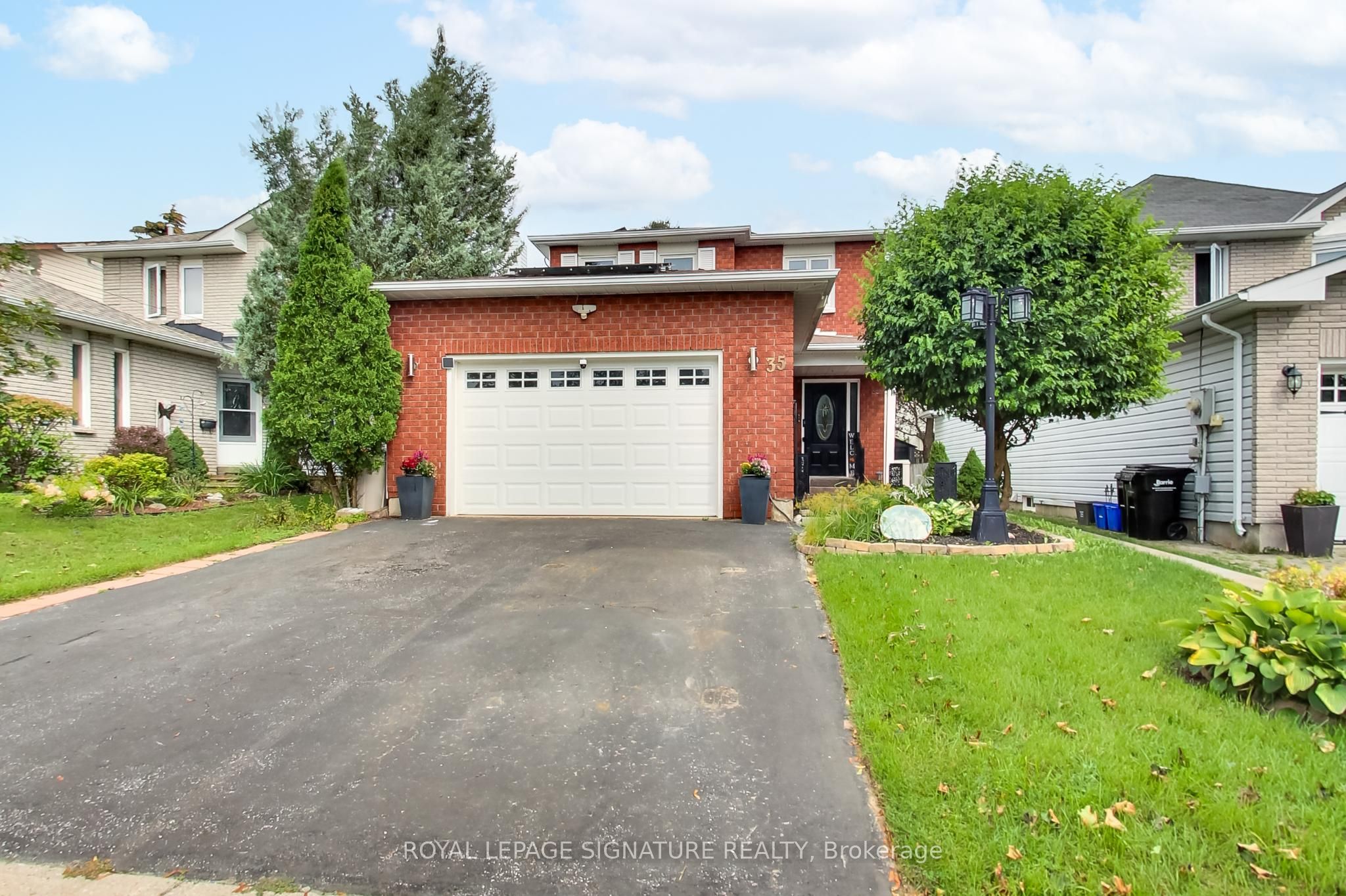 35 Carr Drive, Barrie, On L4n 6m9