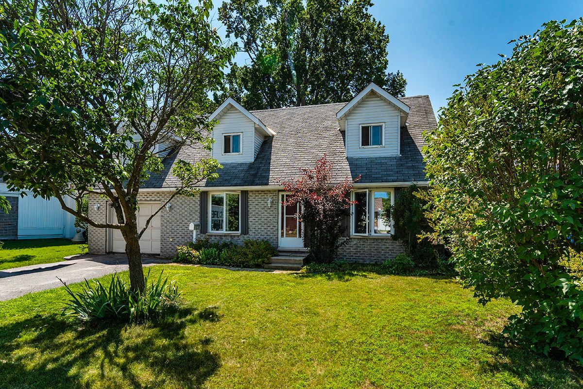 4 Dunlop Street, Penetanguishene, On L9m 1j2