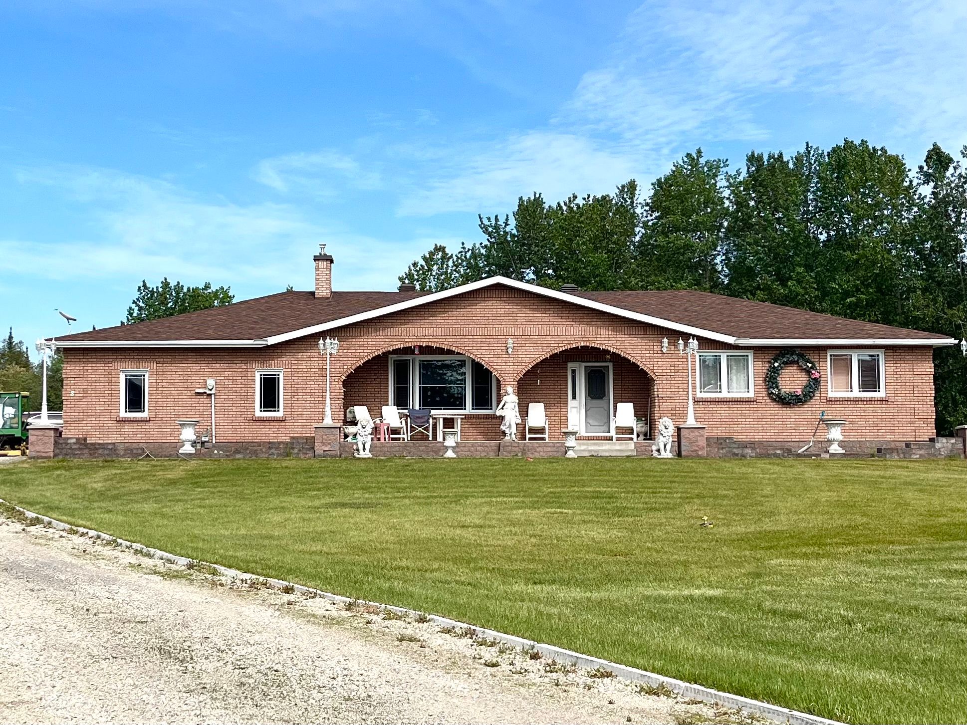 8 Michael Street, Englehart, On P0j 1h0