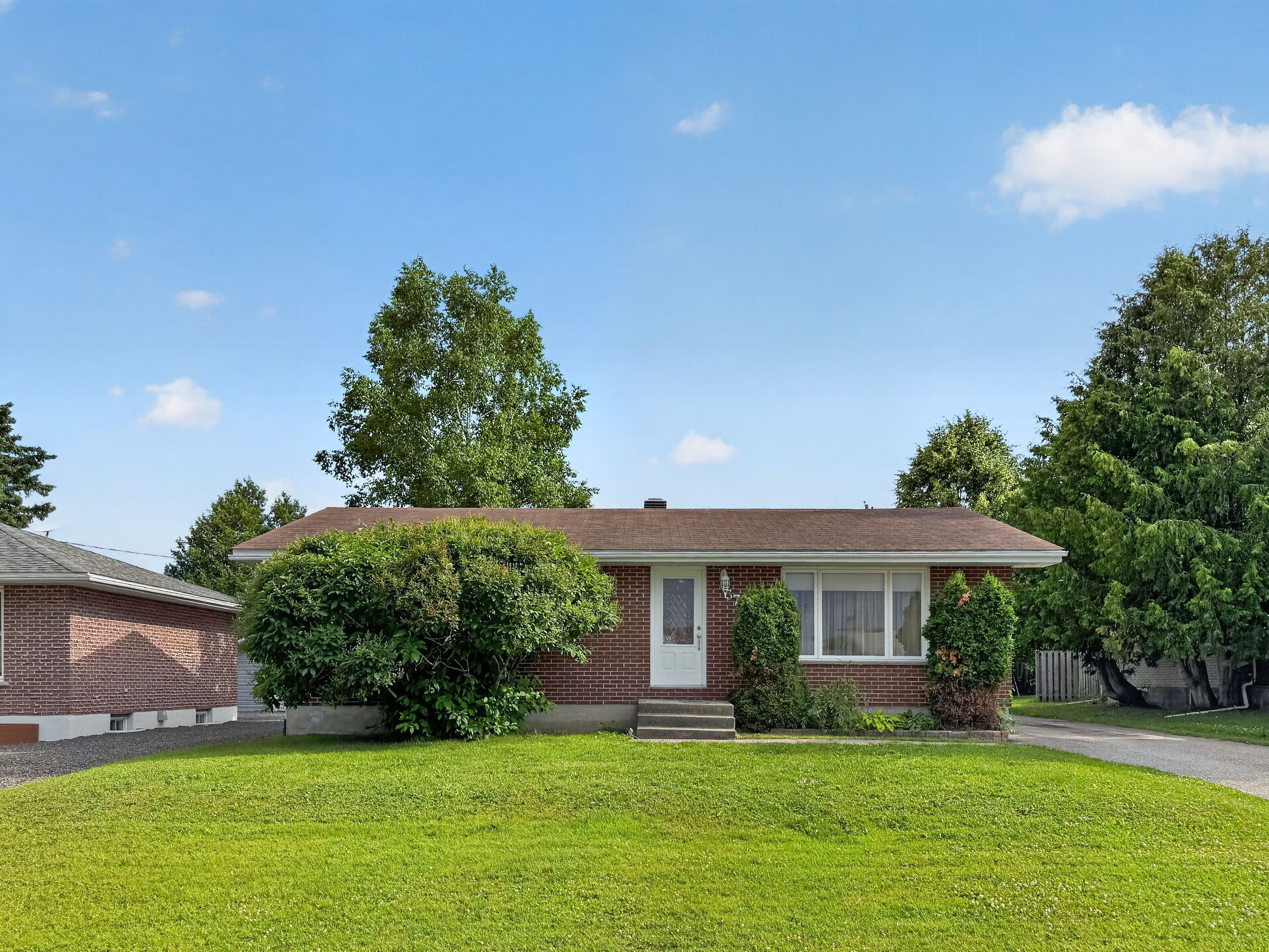 374 Nosov Drive, Iroquois Falls, On P0k 1g0