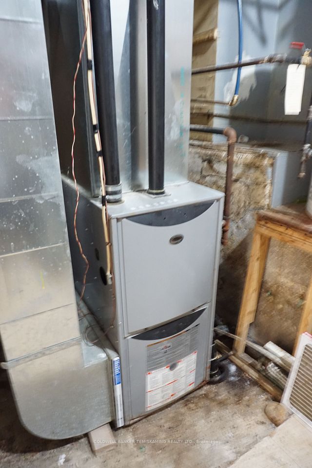 18 Lang Street, Cobalt, On P0j 1c0