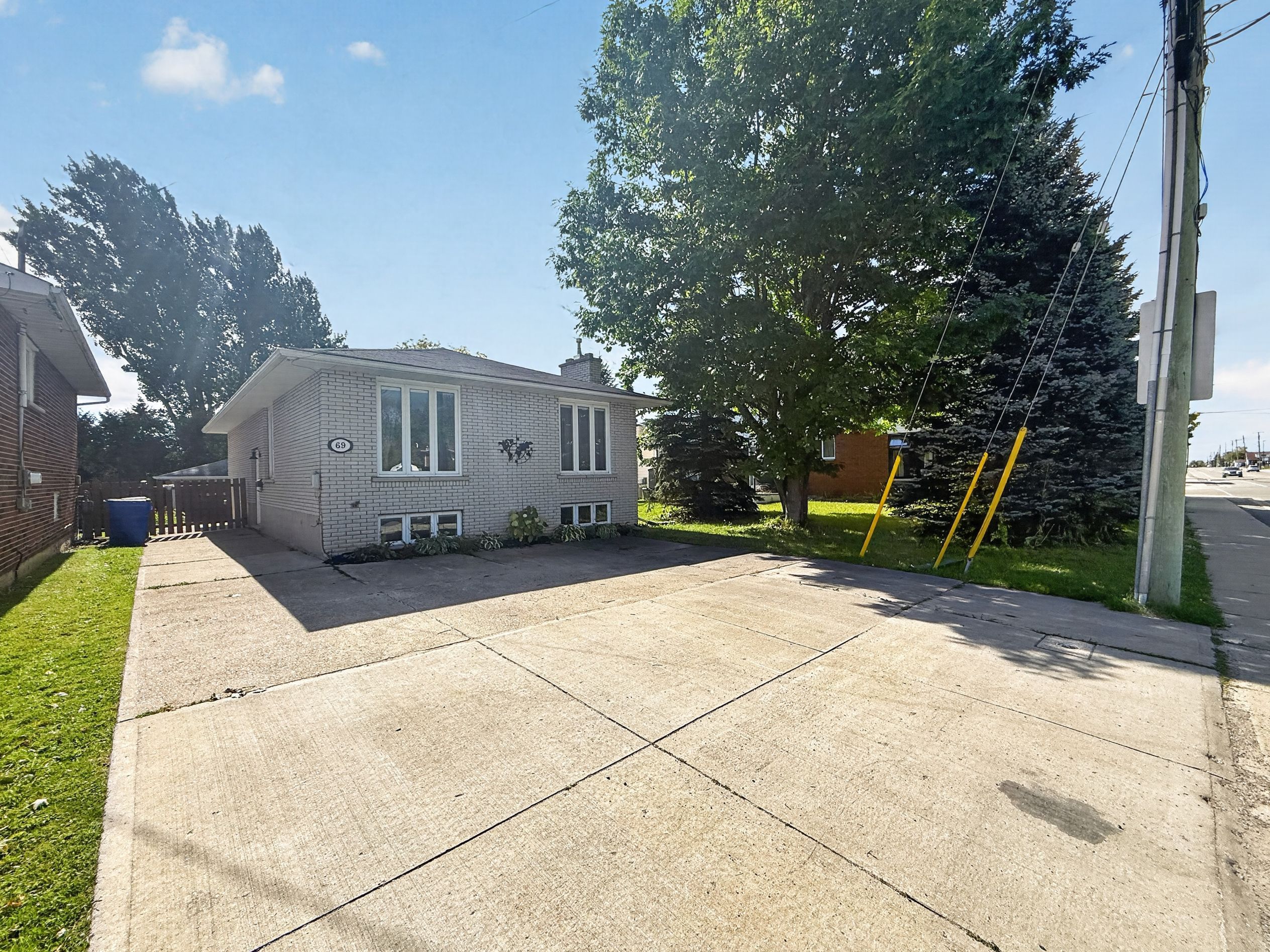 69 Jubilee Avenue W, Timmins, On P4n 4m7