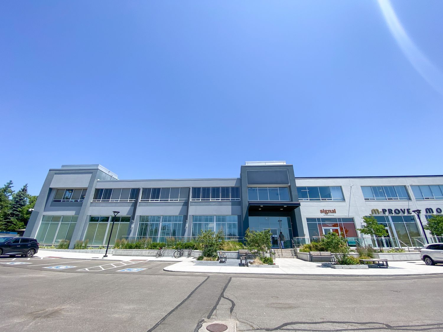 1400 Castlefield Avenue 101, Toronto, On M6b 4n4
