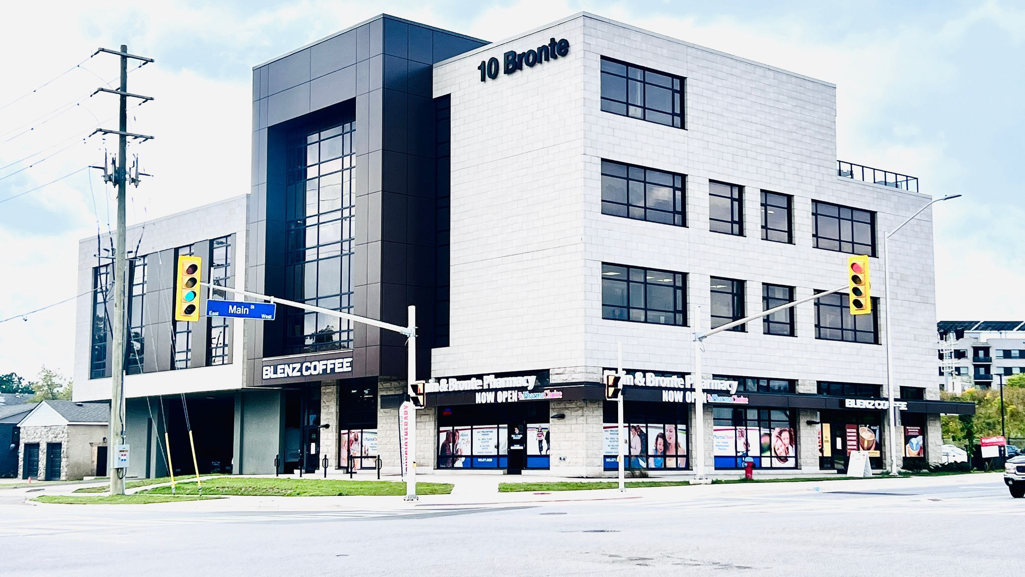 10 Bronte Street S 403, Milton, On L9t 9m2