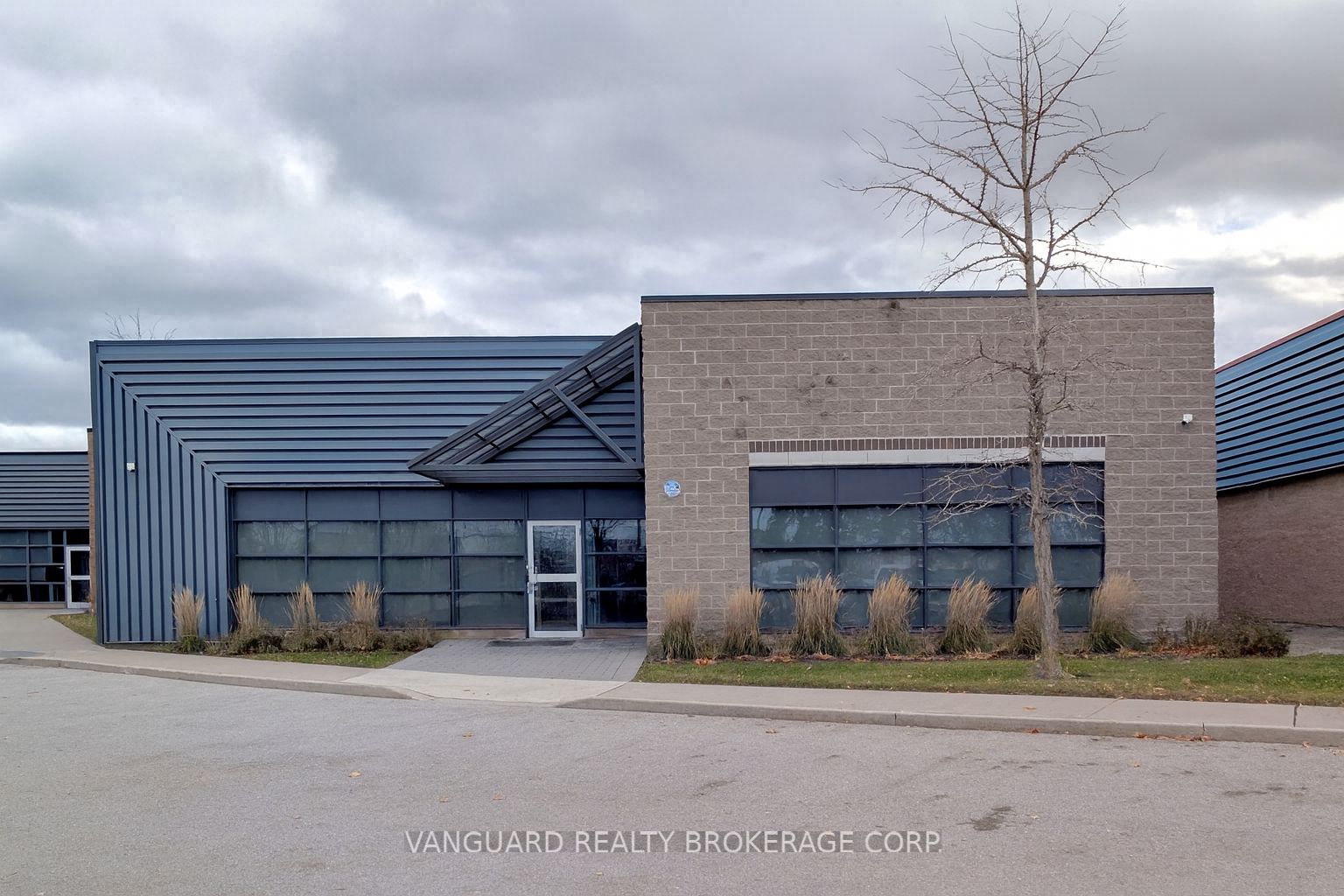 5155 Spectrum Way, Mississauga, On L4w 5a5