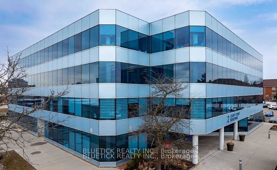 2 County Court Boulevard 209, Brampton, On L6w 3w8