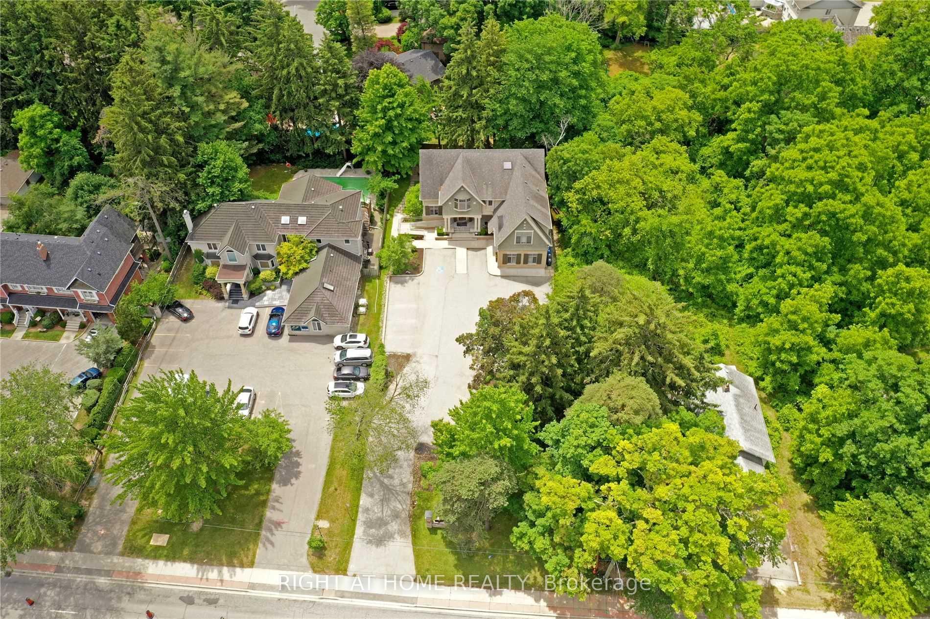1440 Hurontario Street, Mississauga, On L5g 3h4