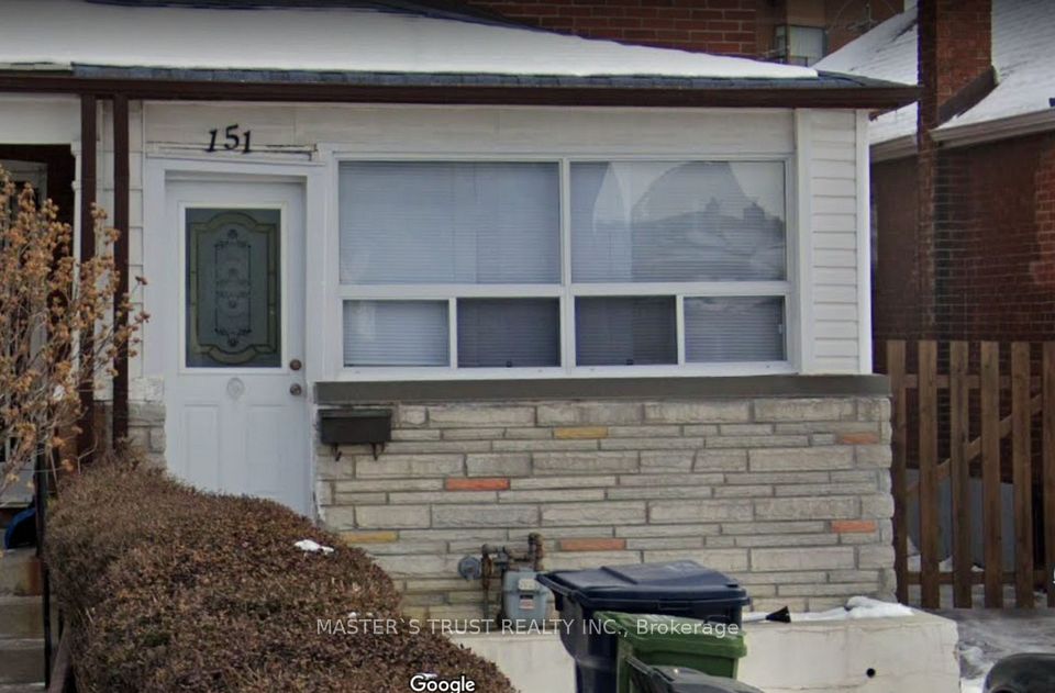151 Dynevor Road Main, Toronto, On M6e 3x5