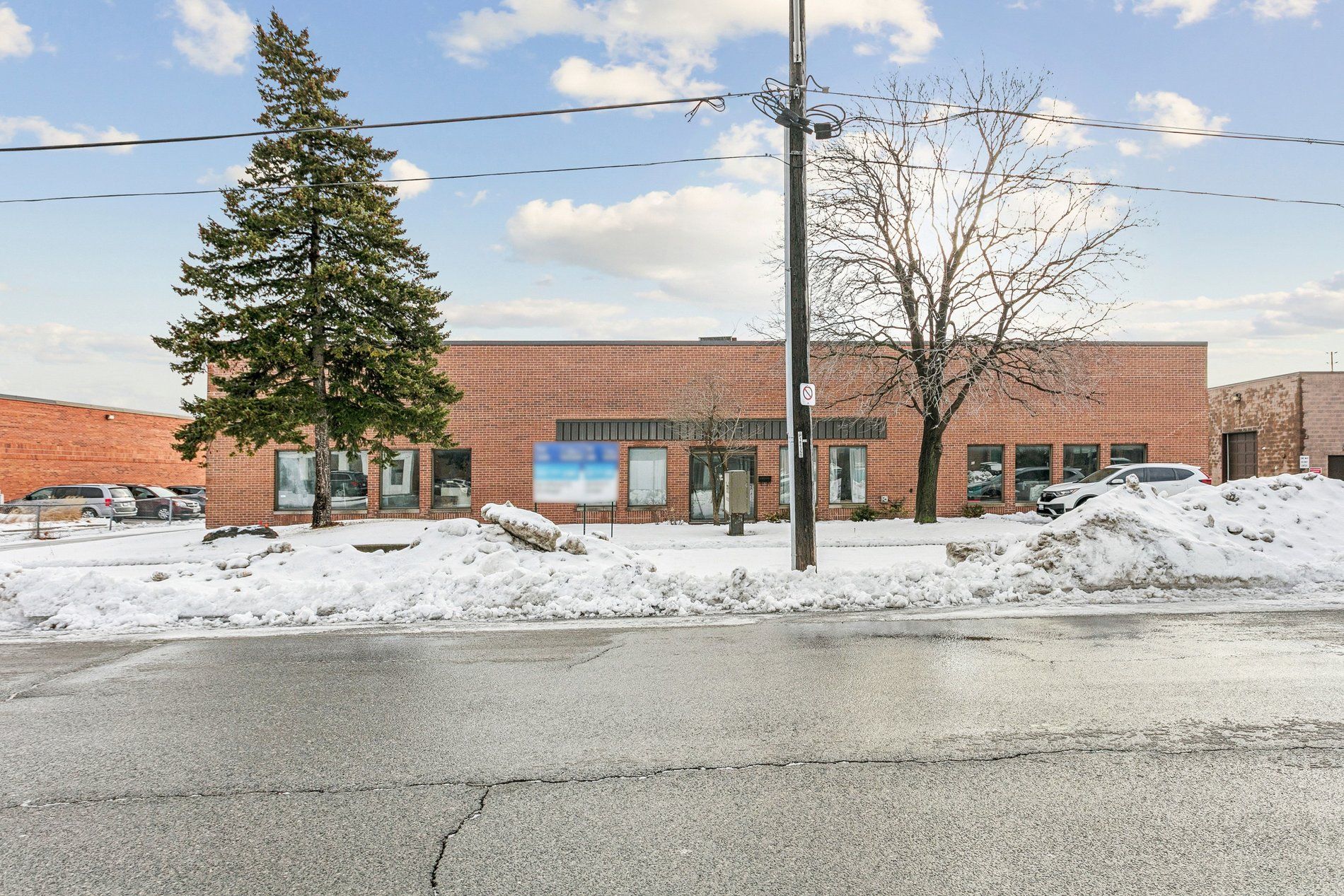 1020 Stacey Court, Mississauga, On L4w 2x8