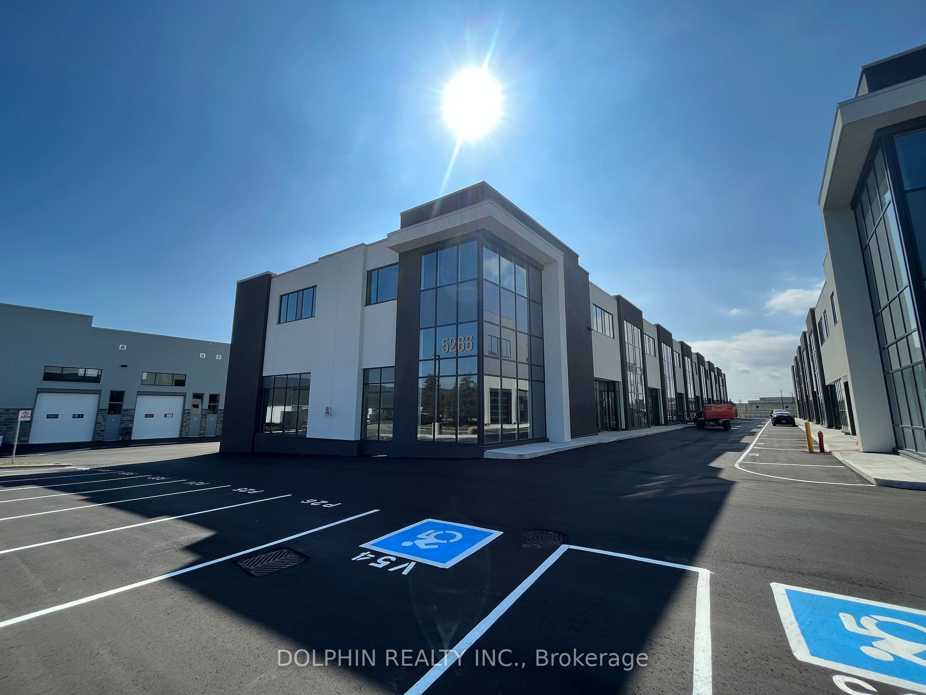 5266 Solar Drive E B106, Mississauga, On L4w 5e1