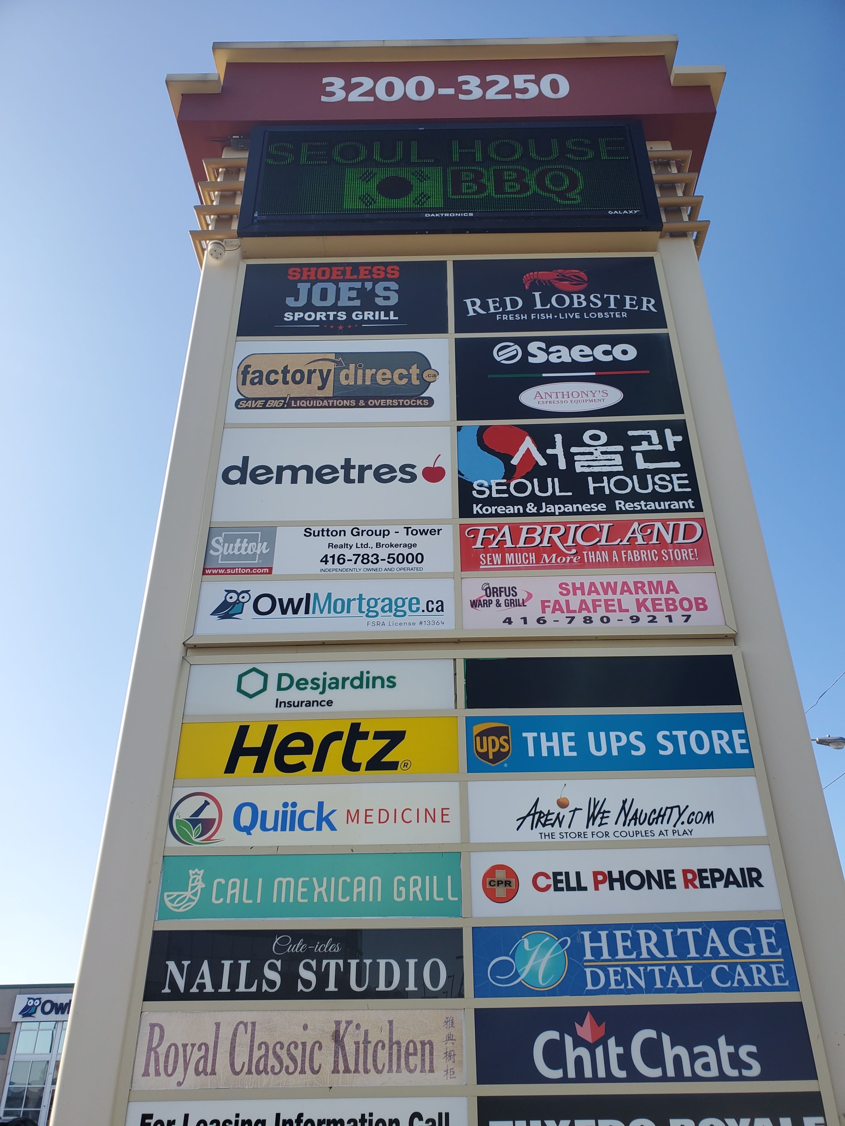 3200 Dufferin Street 11, Toronto, On M6a 2t3