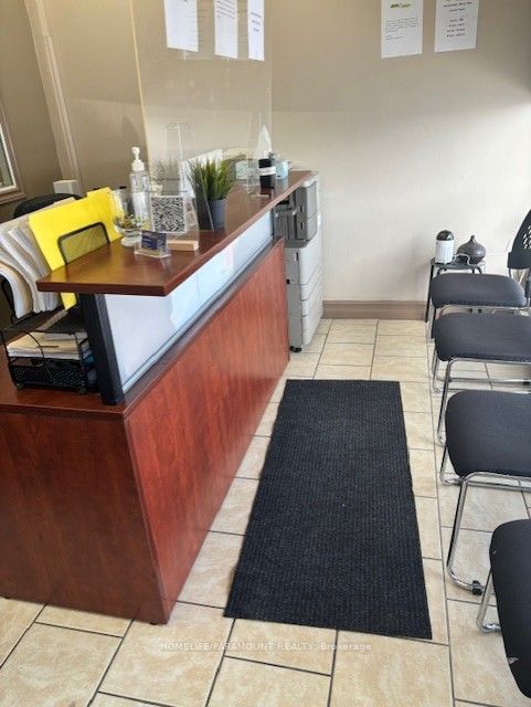2891 Derry Road E, Mississauga, On L4t 1a6