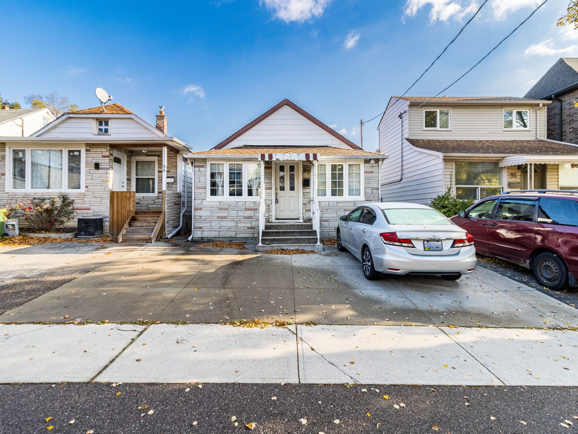 97 29th Street, Toronto, On M8w 3b1