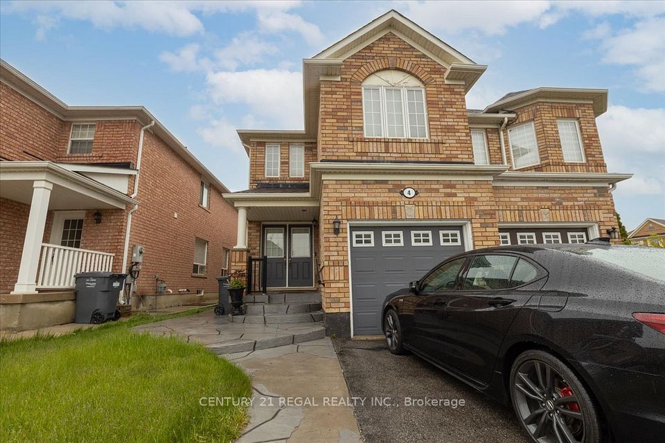4 Parisian Road, Brampton, On L6p 2s8