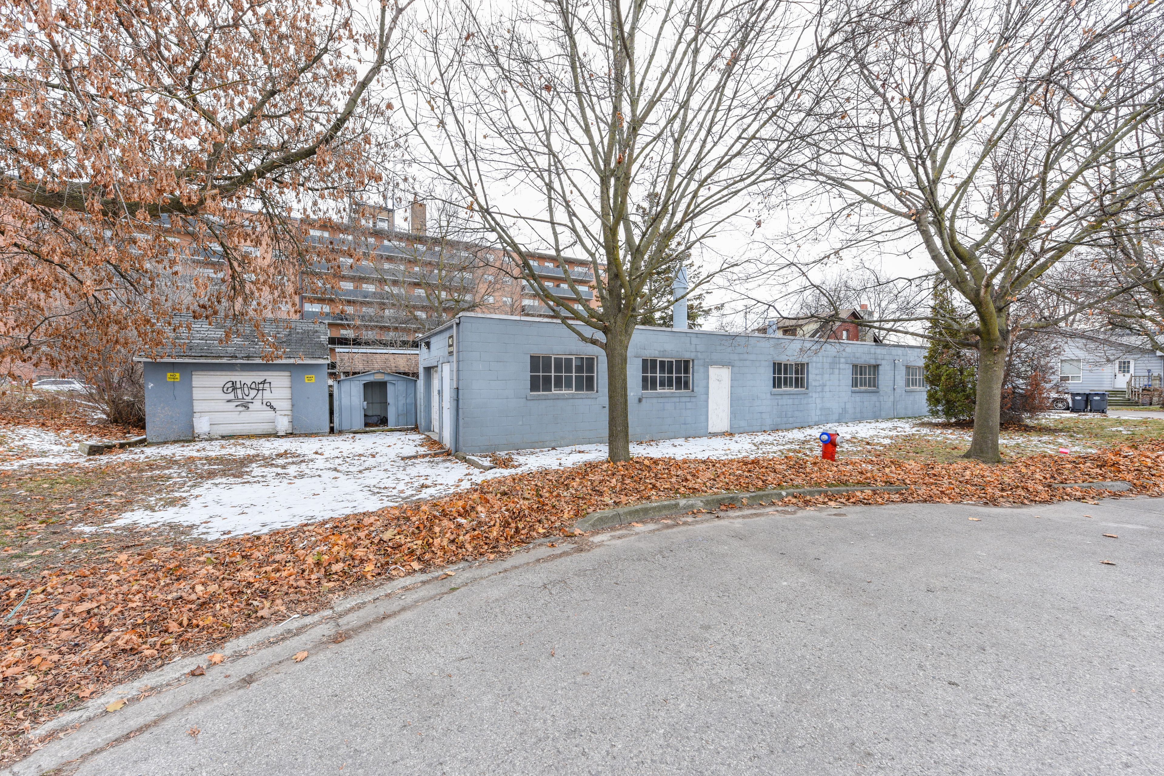 1089 Seneca Avenue #Rear, Mississauga, On L5g 3x4