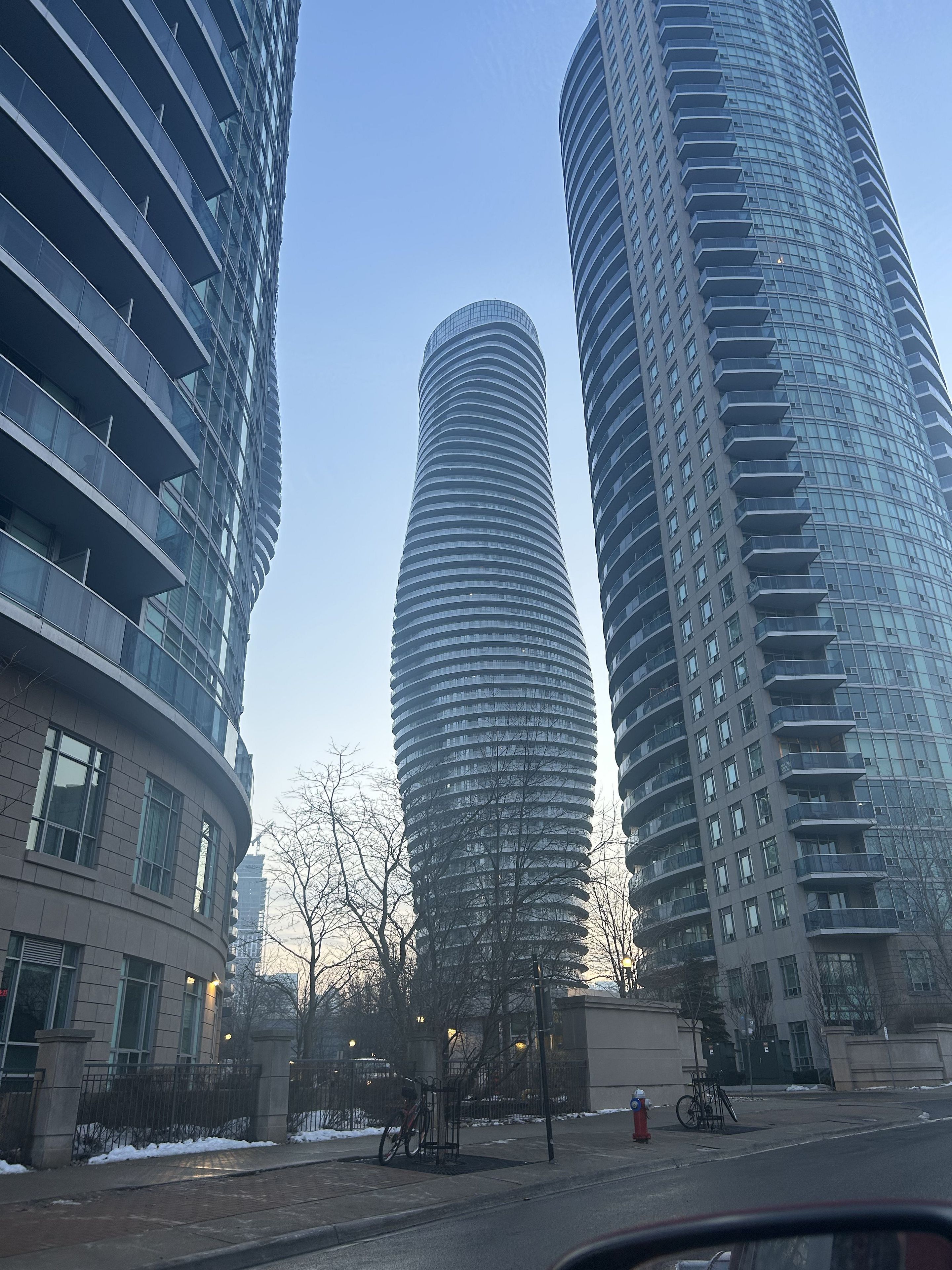 50 Absolute Avenue 1806, Mississauga, On L4z 0a8