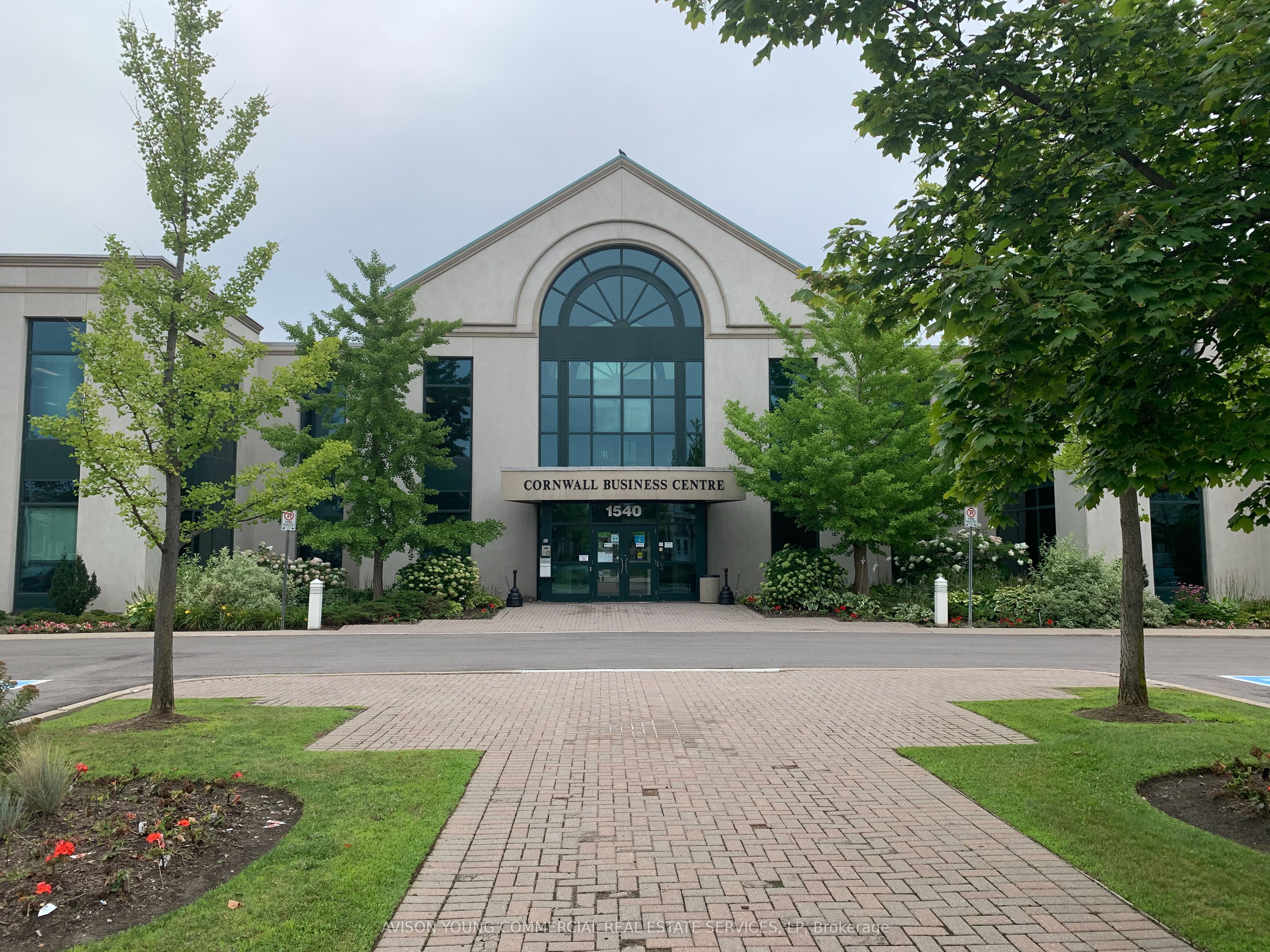 1540 Cornwall Road 212, Oakville, On L6j 7w5