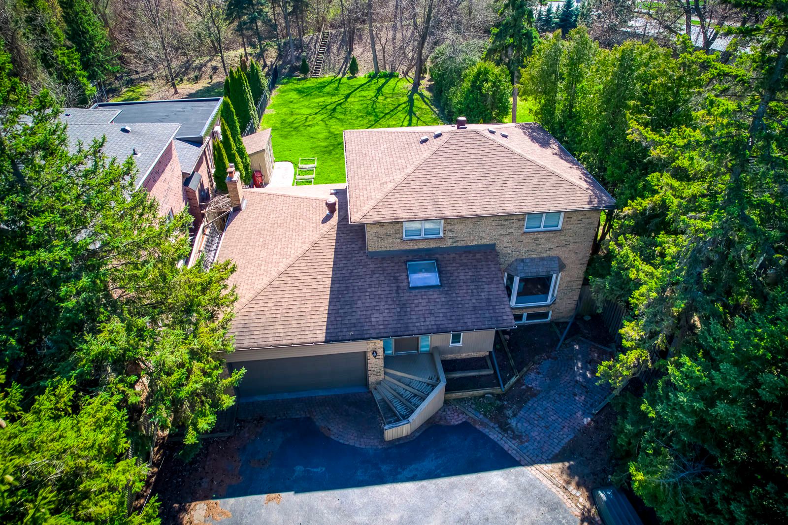 494 Chartwell Road, Oakville, On L6j 4a5