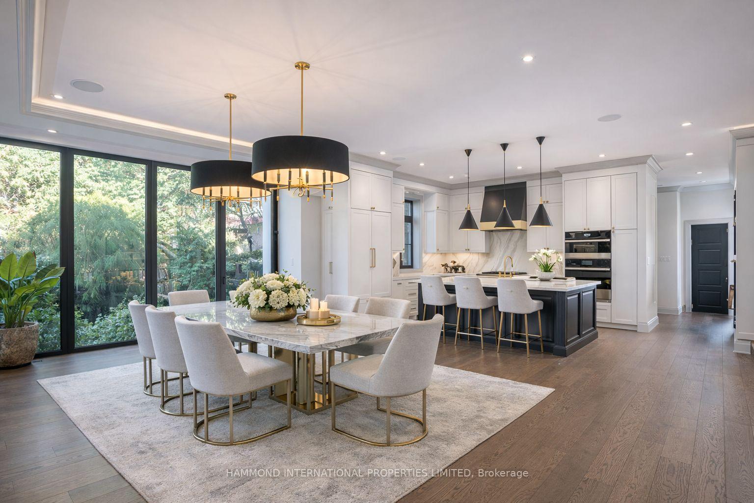 4 Braywin Drive, Toronto, On M9p 2p1
