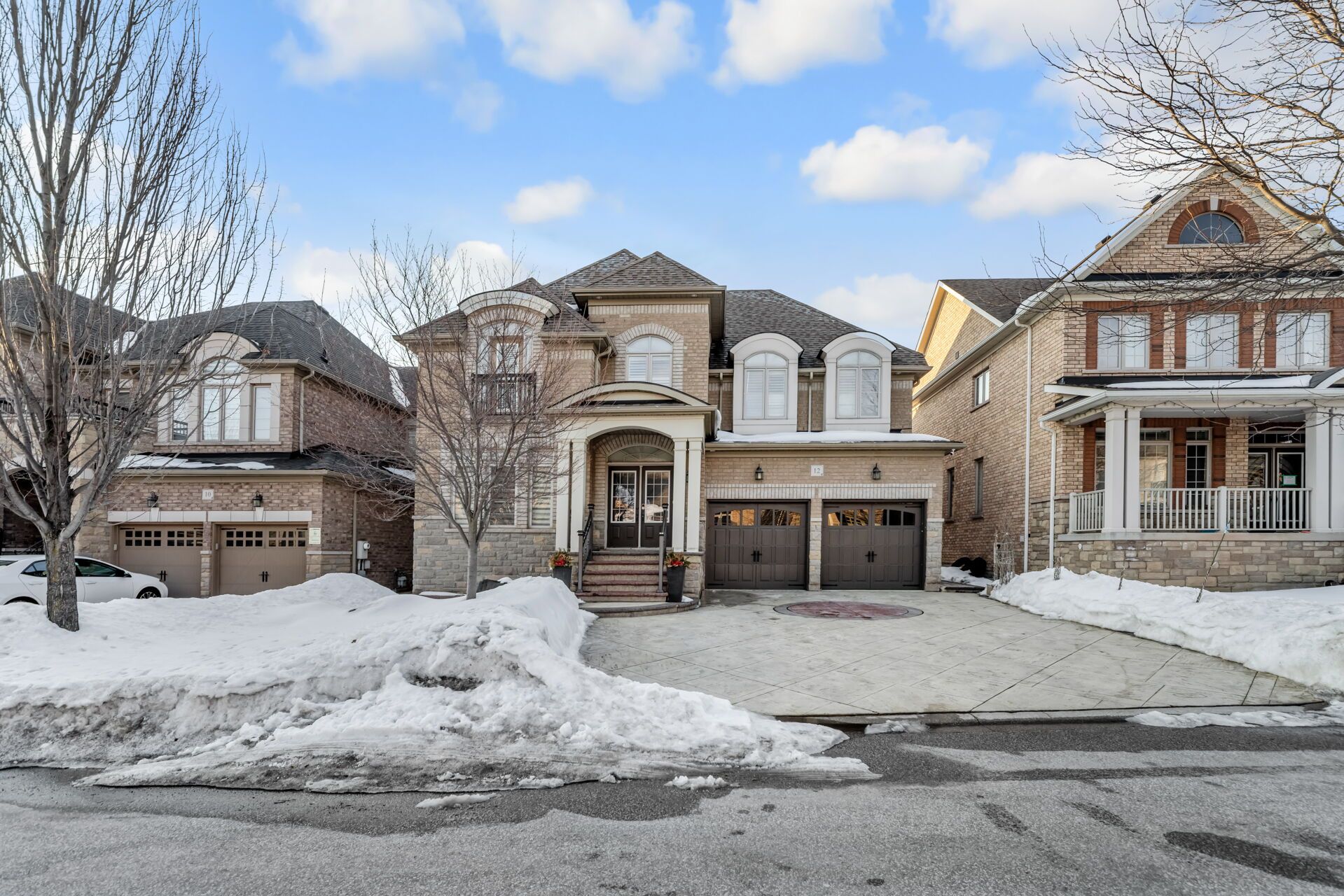 12 Haywood Drive, Brampton, On L6x 0w1