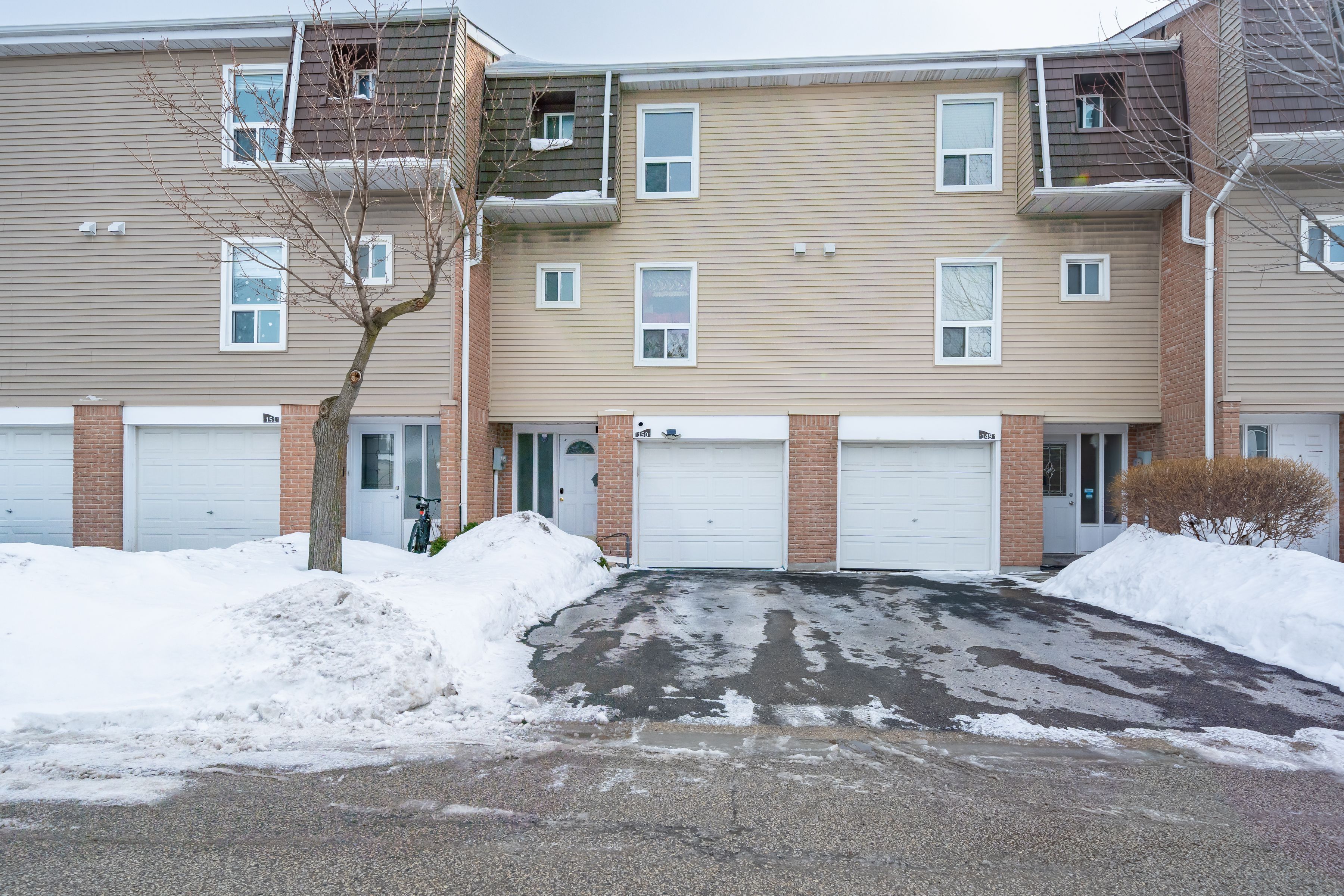 150 Enderby Crescent 150, Brampton, On L6t 4c7