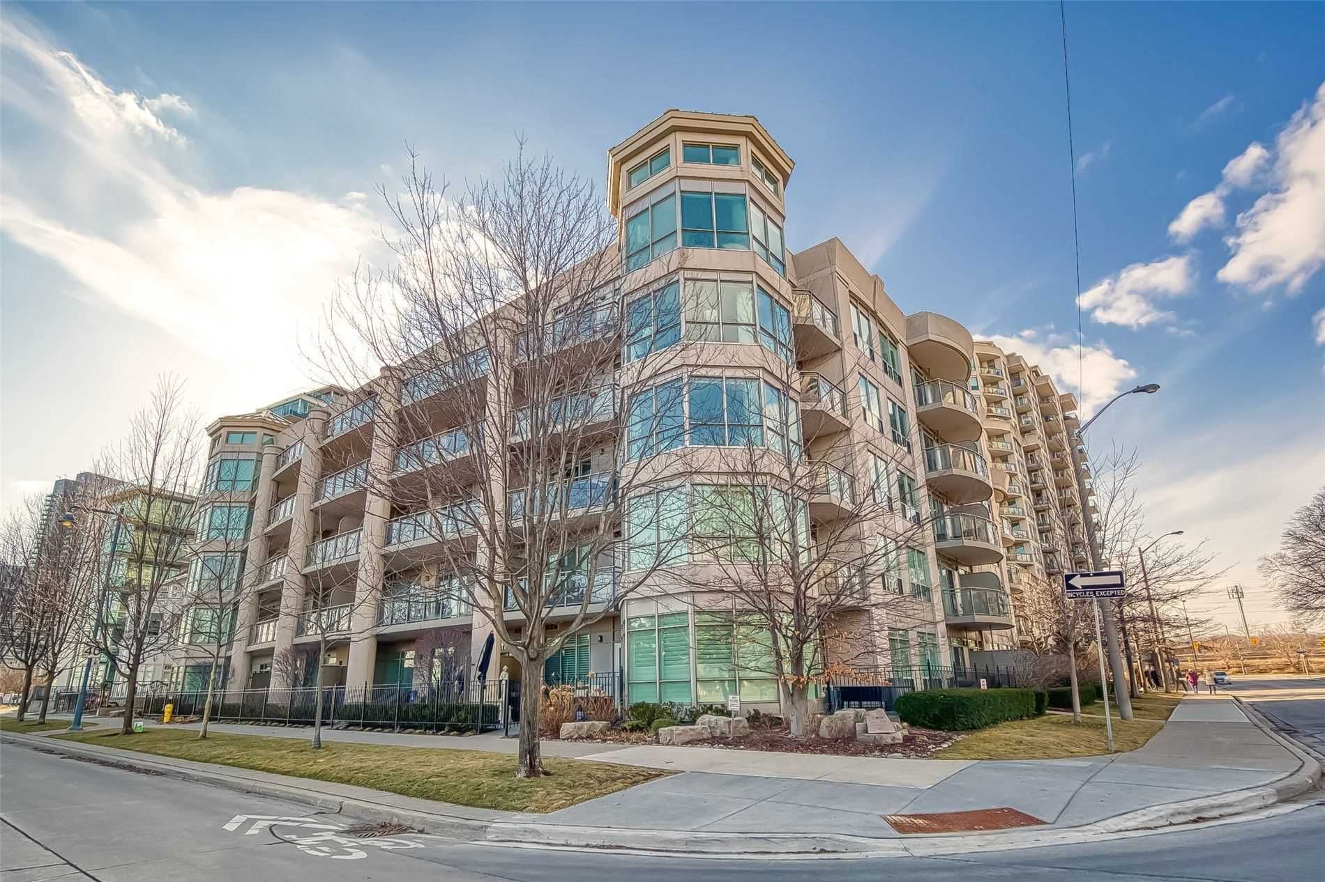 80 Palace Pier Court Ph502, Toronto, On M8v 4c1