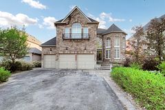 5368 Vail Court, Mississauga, On L5m 6g9