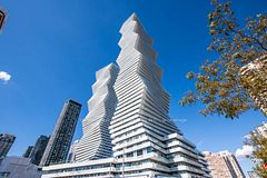 3883 Quartz Road 321, Mississauga, On L5b 4m6