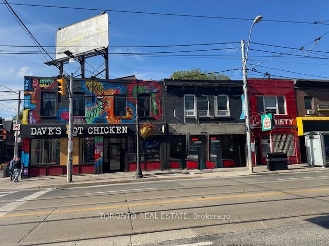 1580 Queen Street W, Toronto, On M6r 1a6