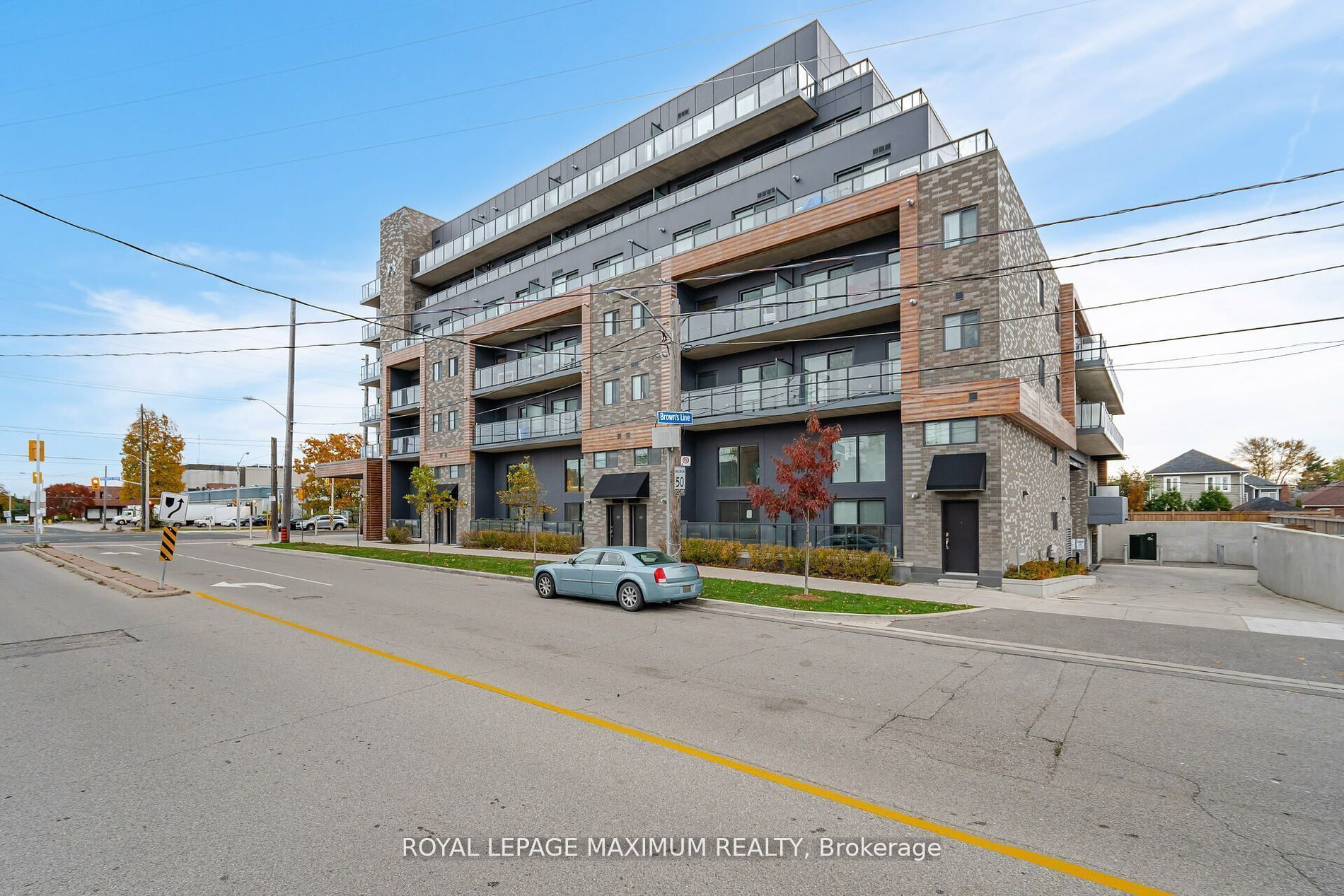 408 E Browns Line 308, Toronto, On M9w 3t9