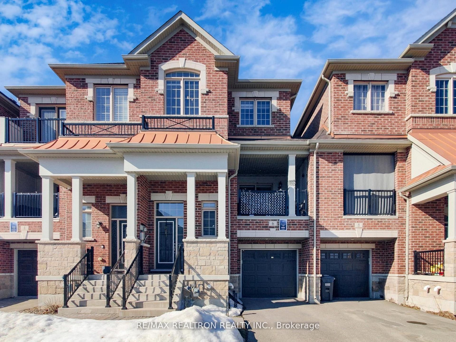 6 Oakmore Lane, Brampton, On L6y 6h5