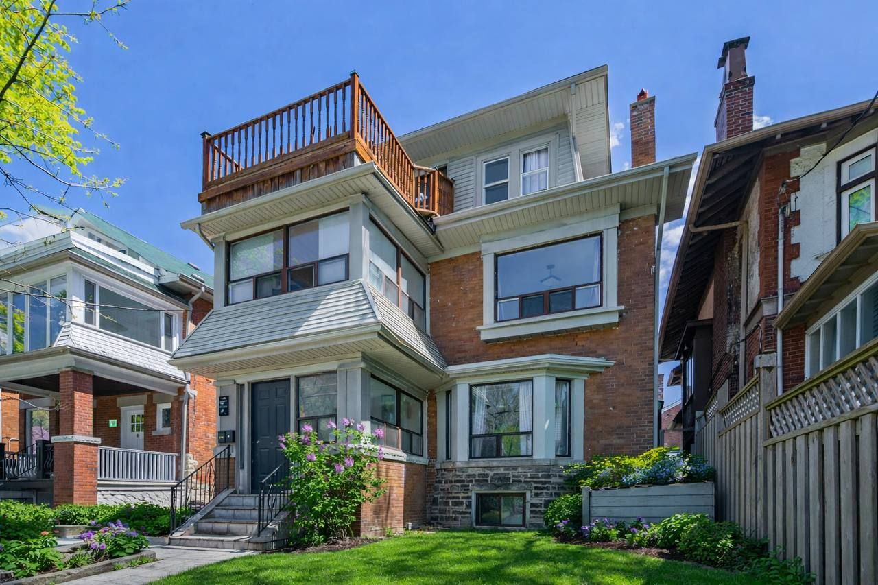189 Parkside Drive, Toronto, On M6r 2z1