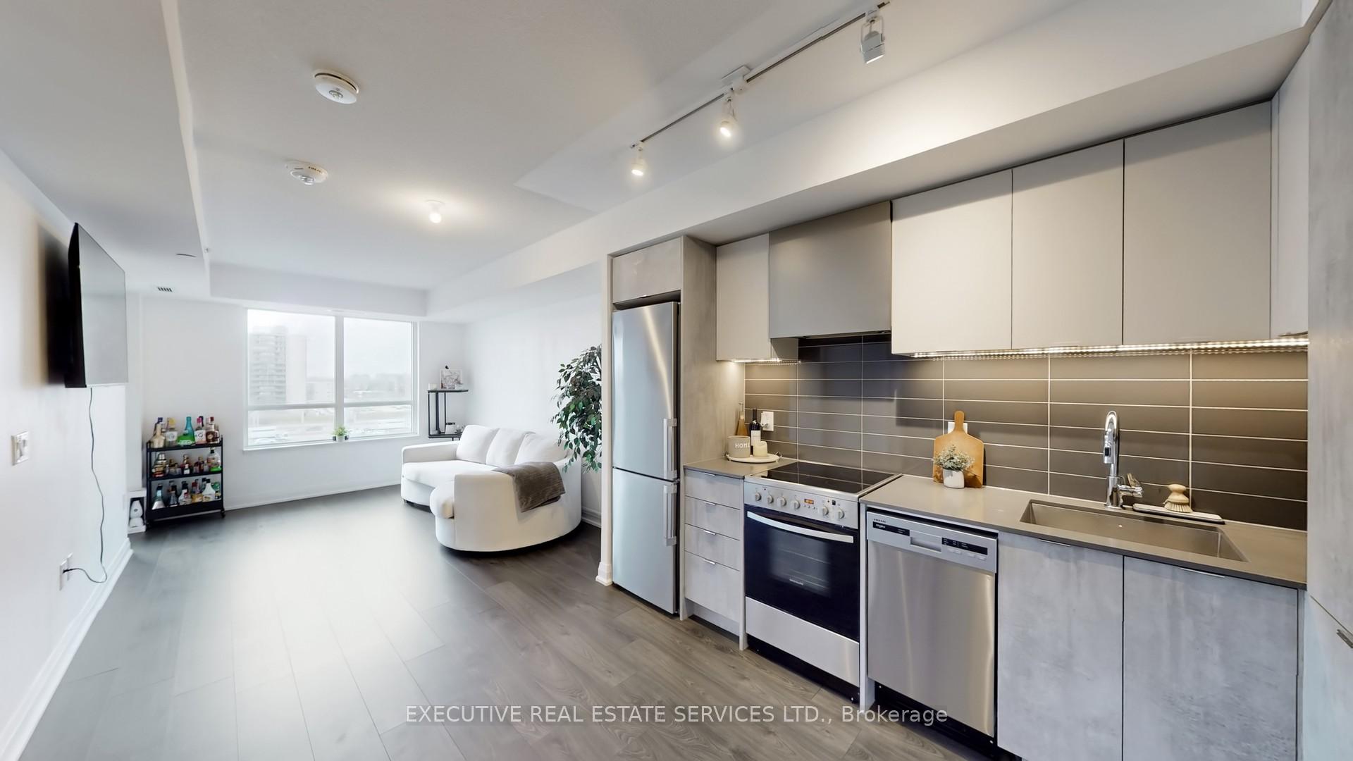 10 Gibbs Road 624, Toronto, On M9b 0e2