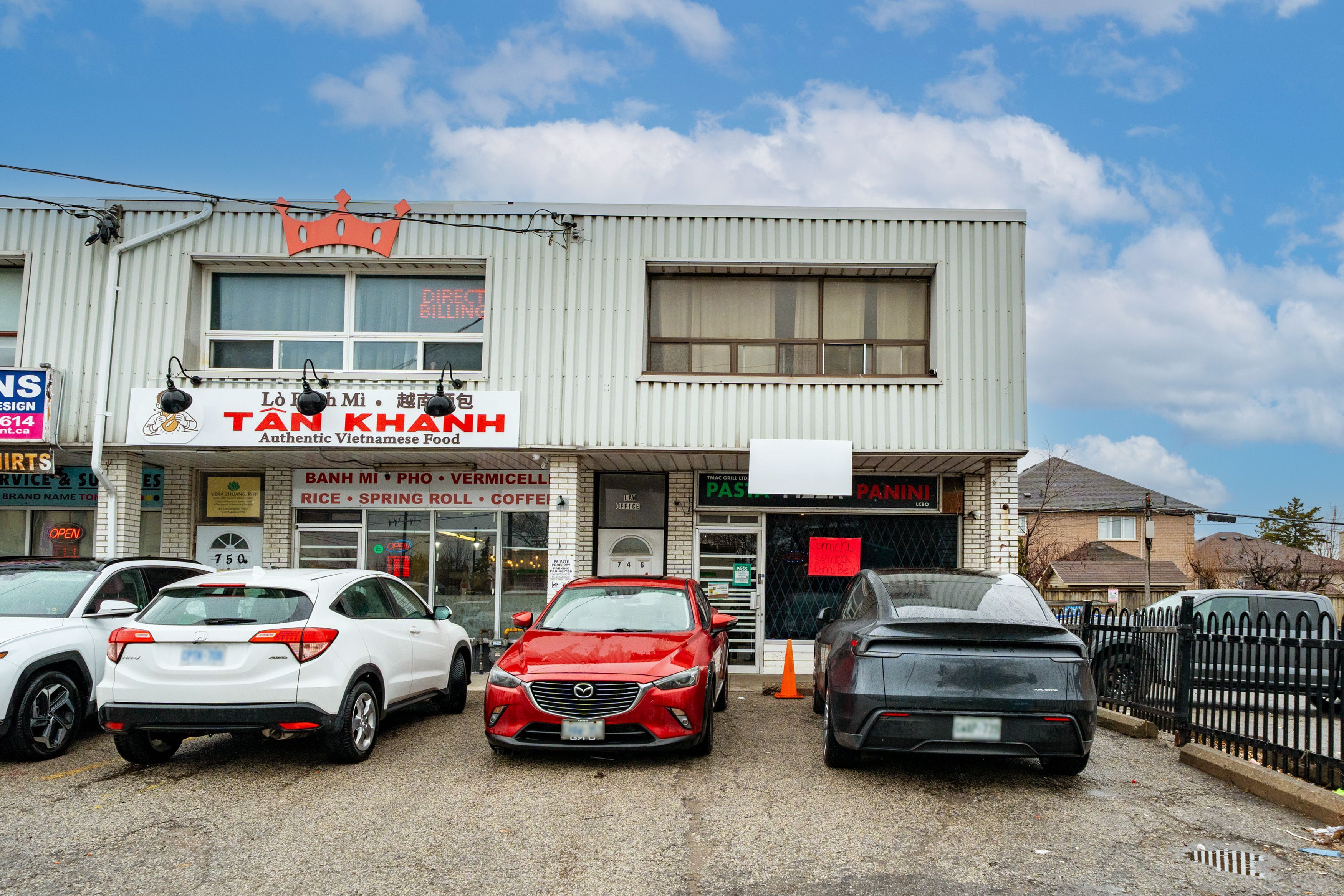 744-746 Wilson Avenue, Toronto, On M3k 1e2