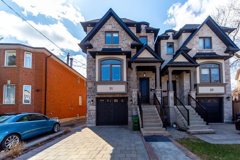31 John Best Avenue, Toronto, On M9n 1c4