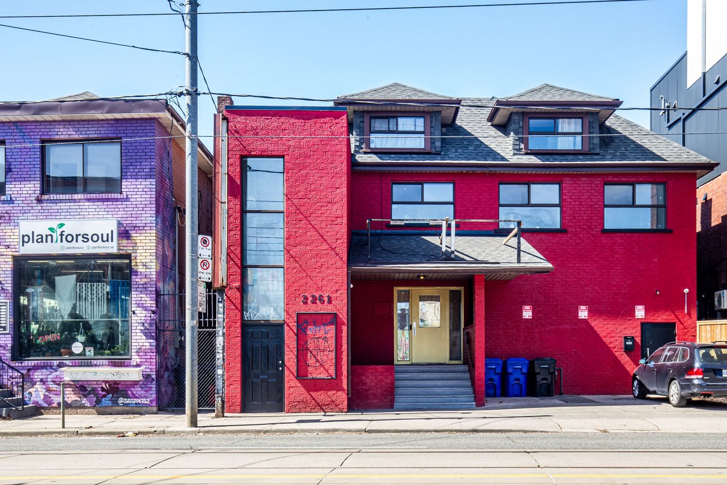 2261 Dundas Street, Toronto, On M6r 1x6