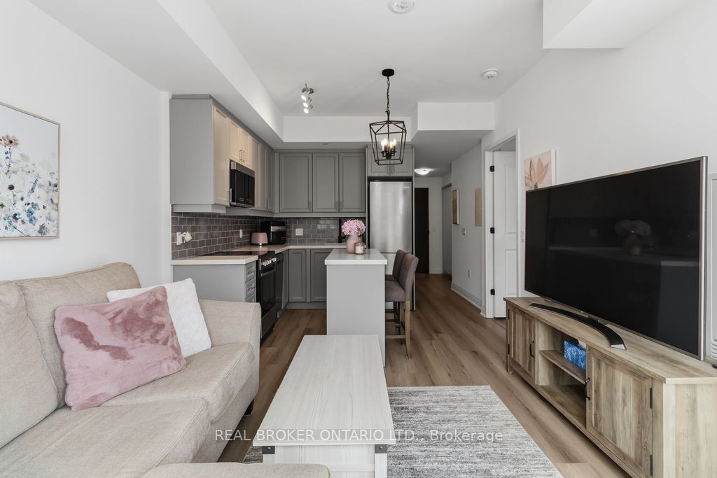 2333 Khalsa Gate 706, Oakville, On L7m 0x7