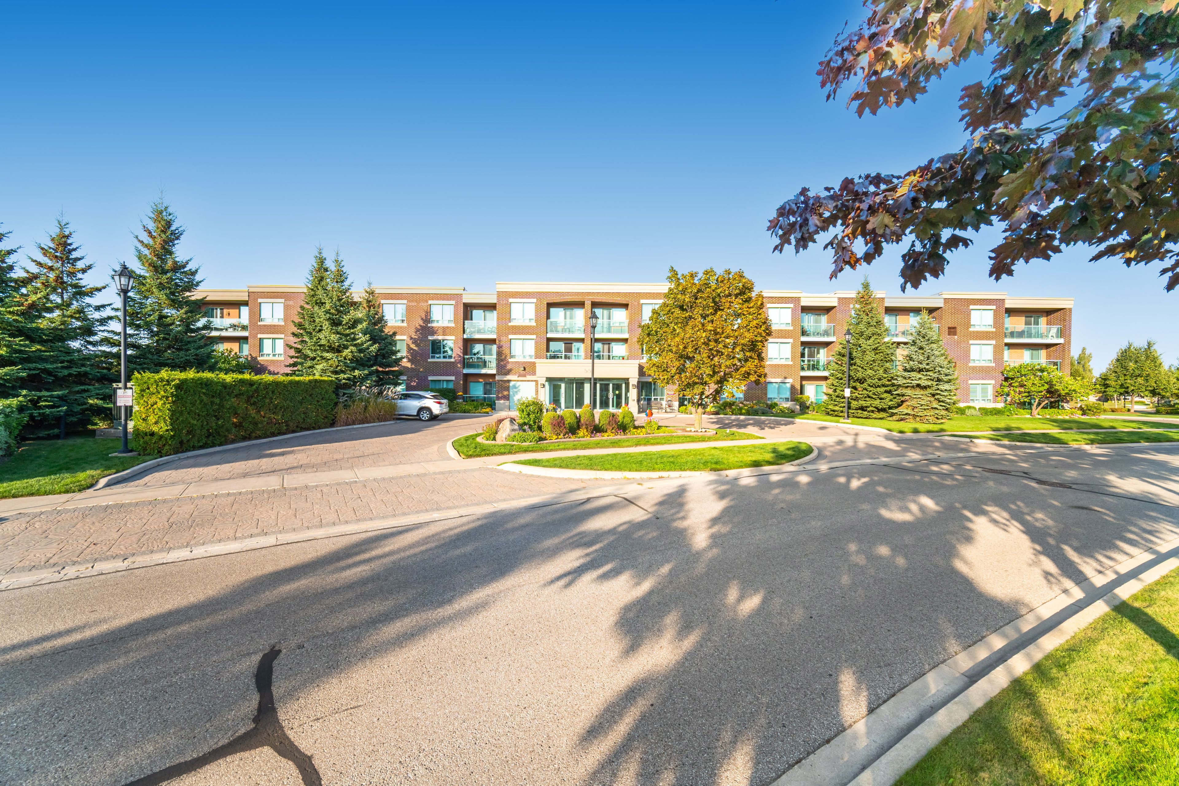 55 Via Rosedale 204, Brampton, On L6p 0v1