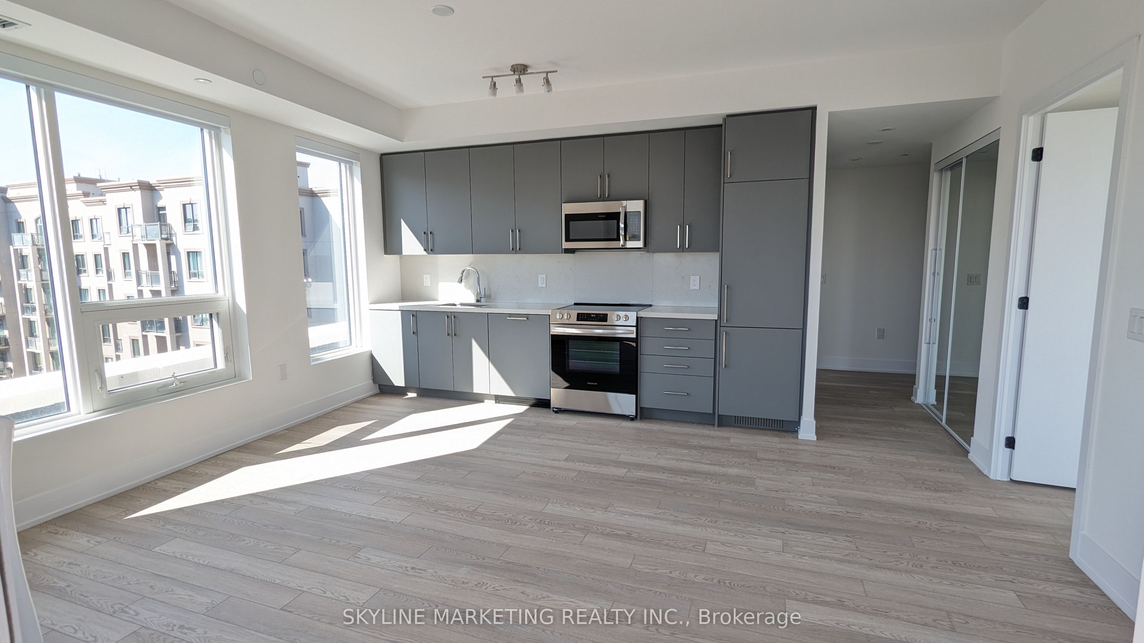 2450 Old Bronte Road 733, Oakville, On L6m 5p6