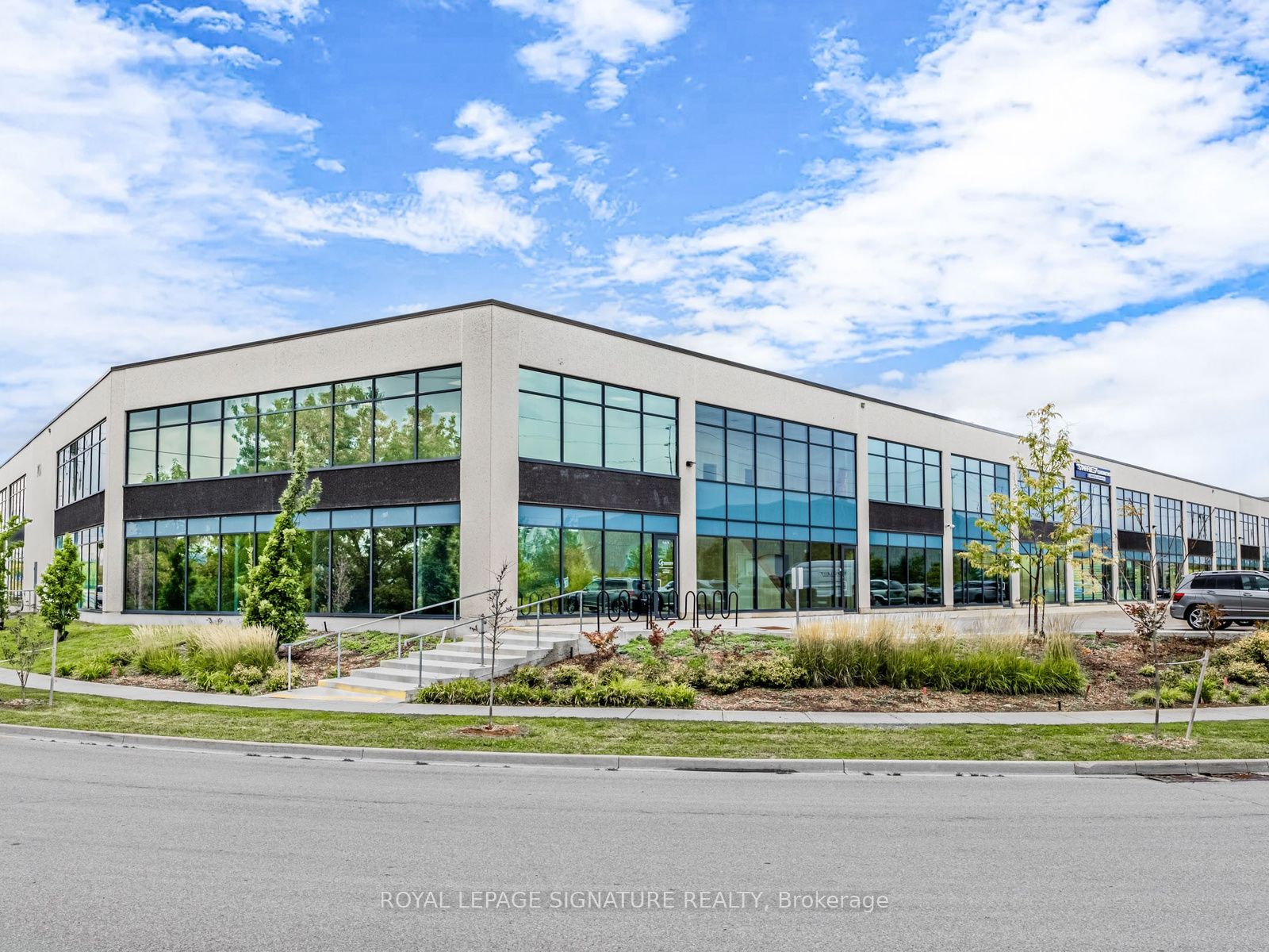 760 Laurentian Drive 12, Burlington, On L7n 3v6