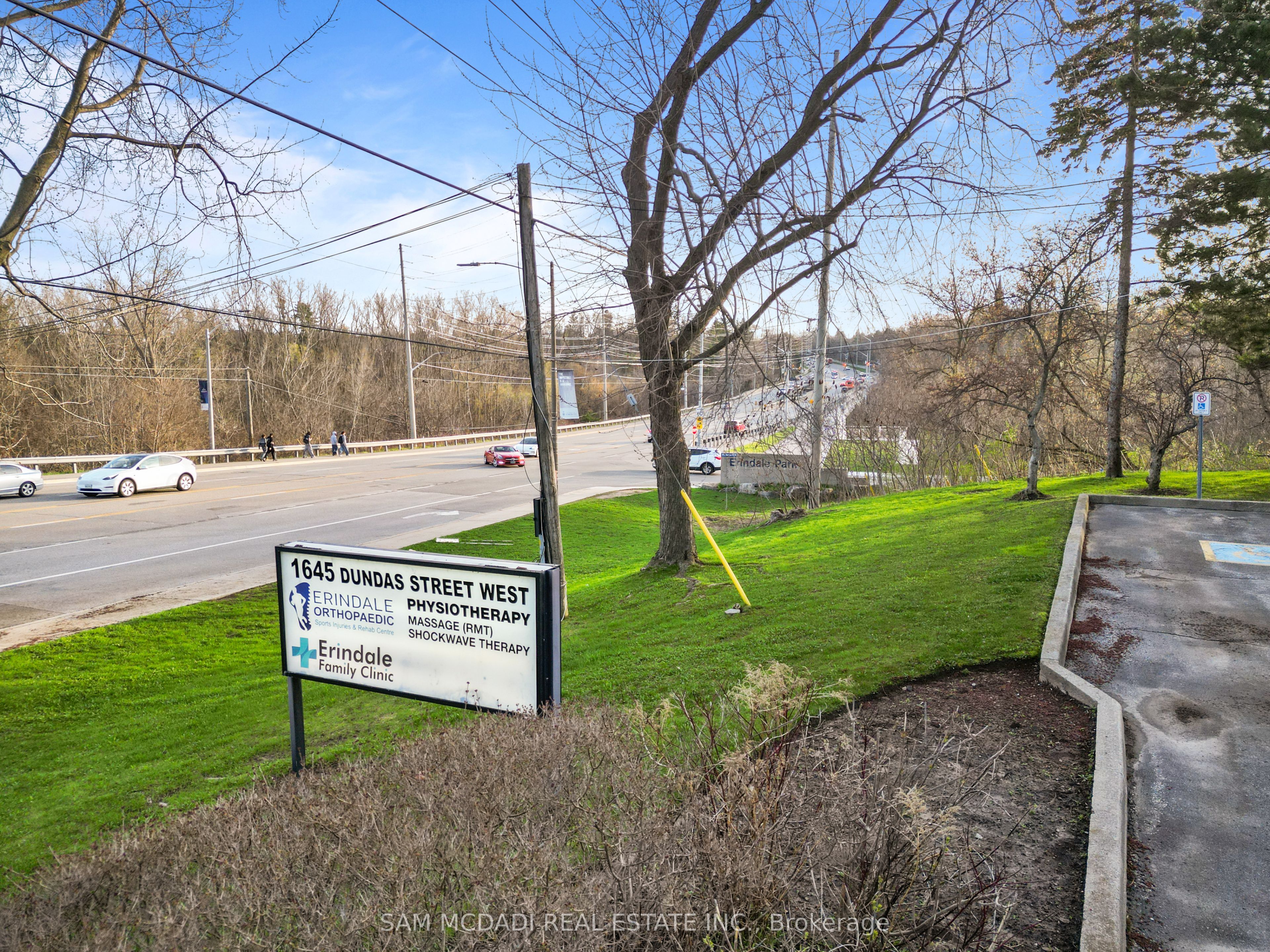 1645 Dundas Street W, Mississauga, On L5c 1e3