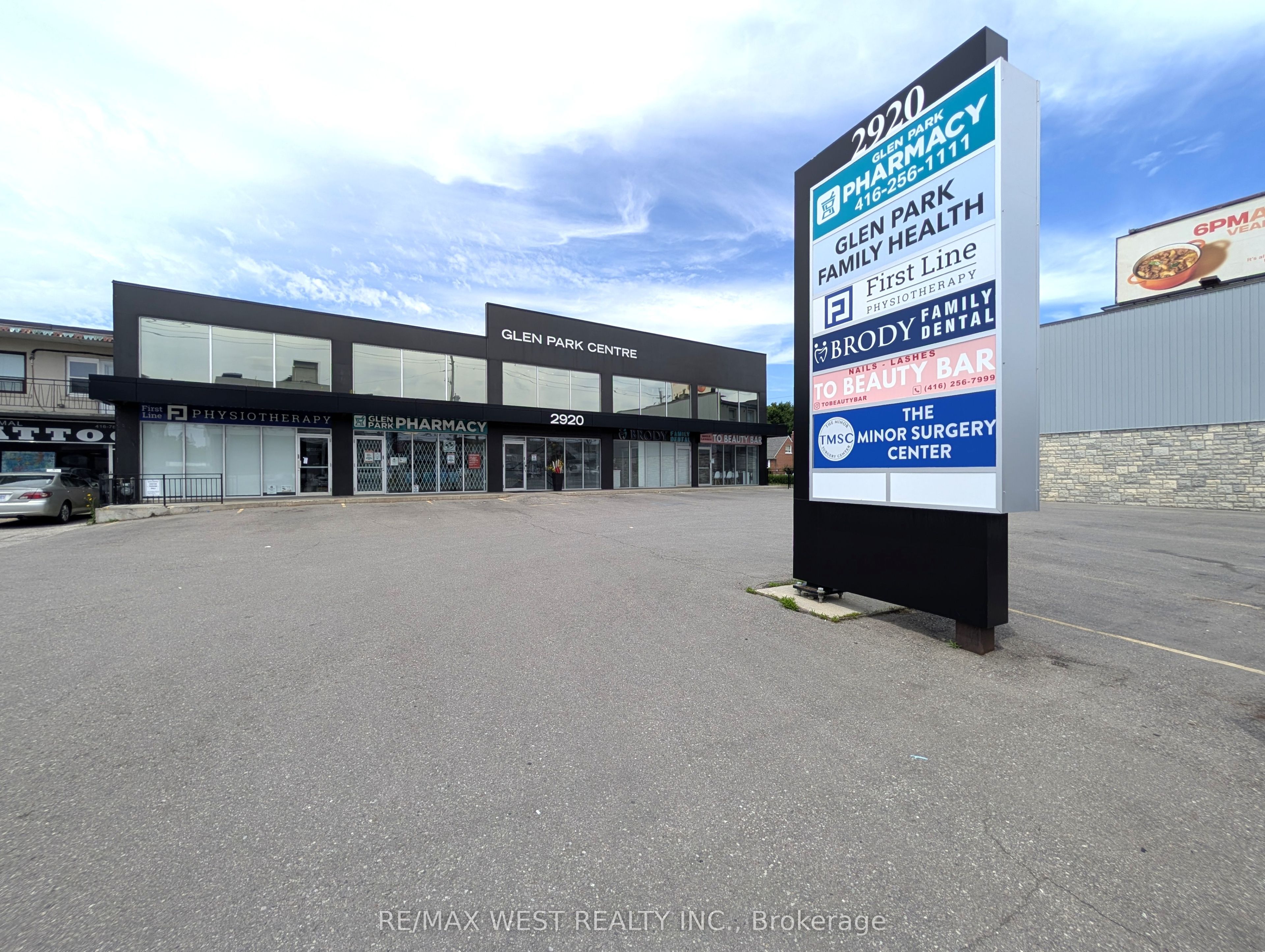 2920 Dufferin Street Ll1, Toronto, On M6b 3s8