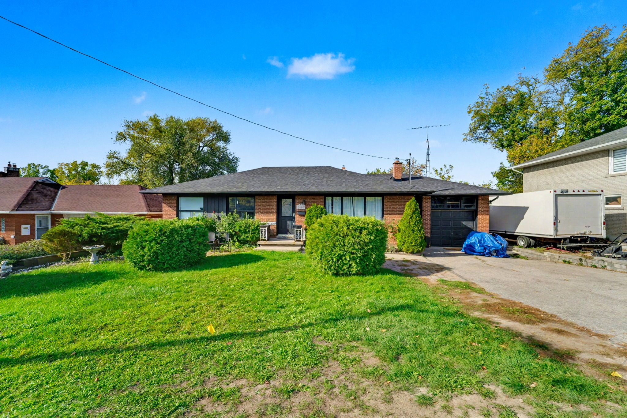 2610 Islington Avenue, Toronto, On M9v 2x3