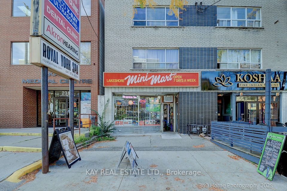 2316 Lake Shore Boulevard W, Toronto, On M8v 1b5