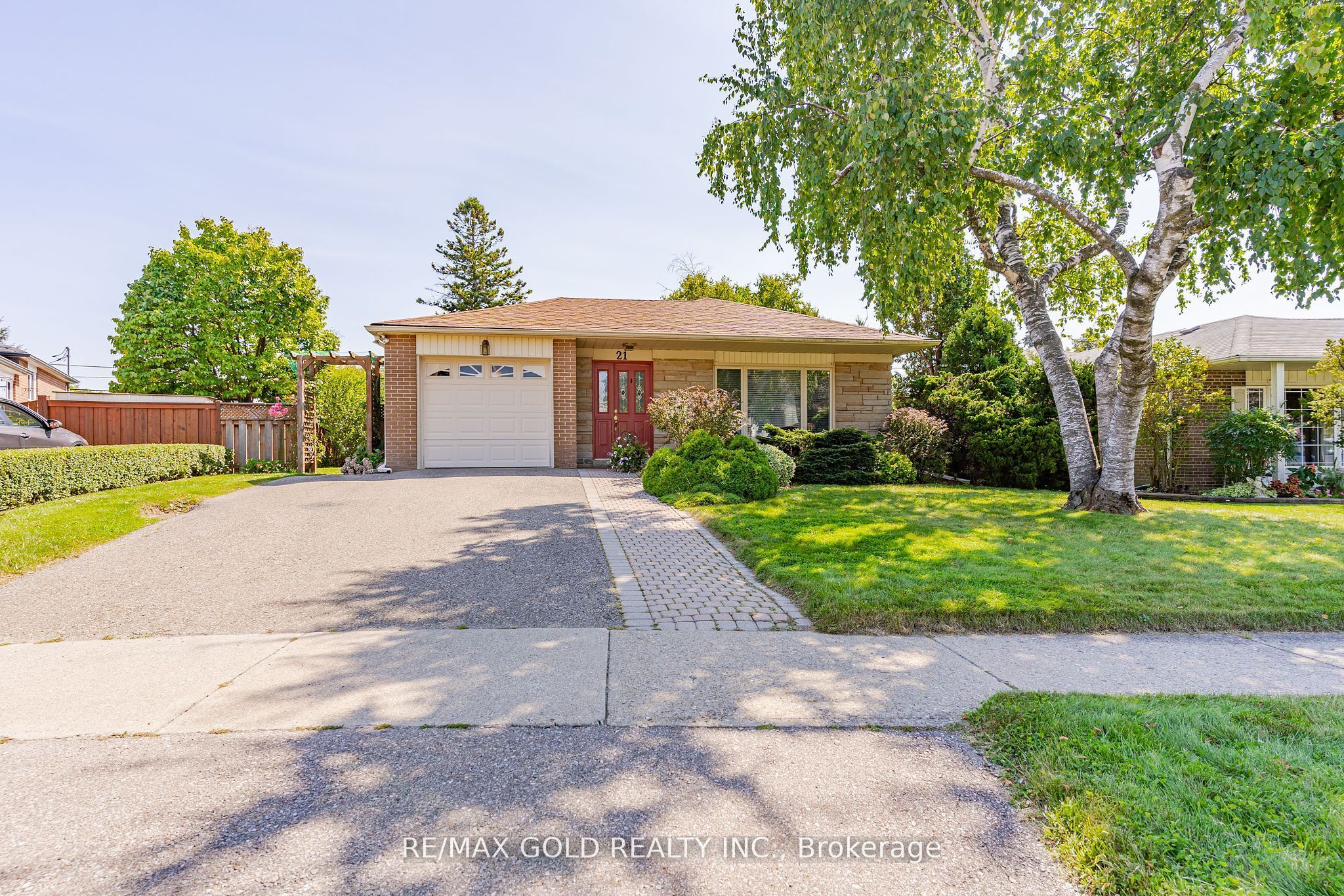 21 Aberdeen Crescent, Brampton, On L6t 2p8