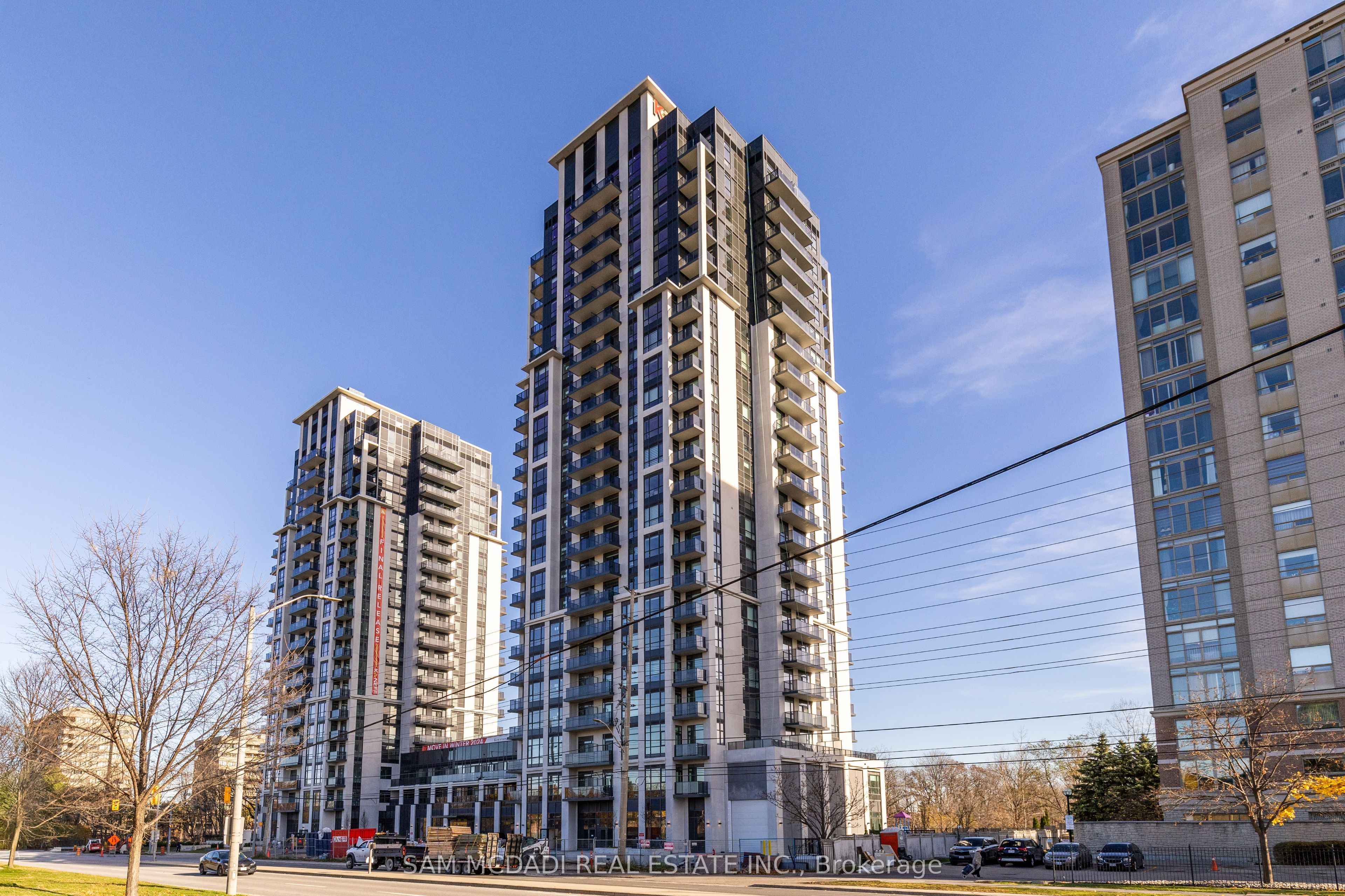 202 Burnhamthorpe Road E 2003, Mississauga, On L5a 0b2